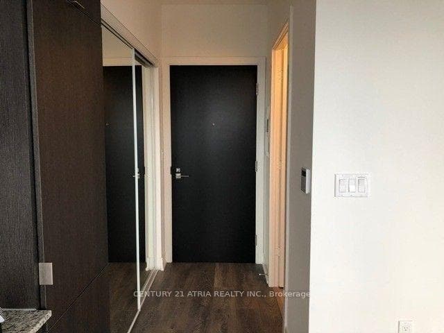 89 Mcgill Street Unit 2801 photo 2