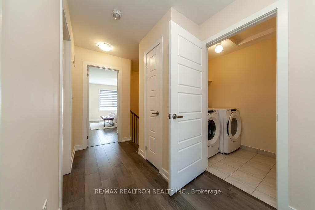 250 FINCH Avenue Unit 406 photo 38