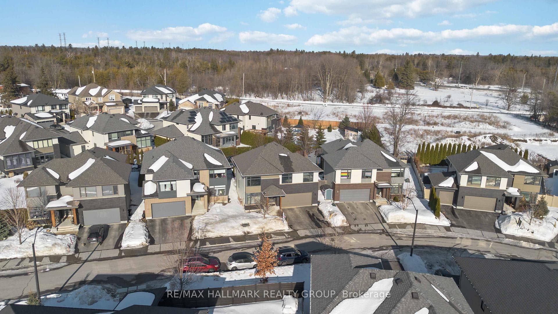 254 Sunnyridge Crescent photo 29