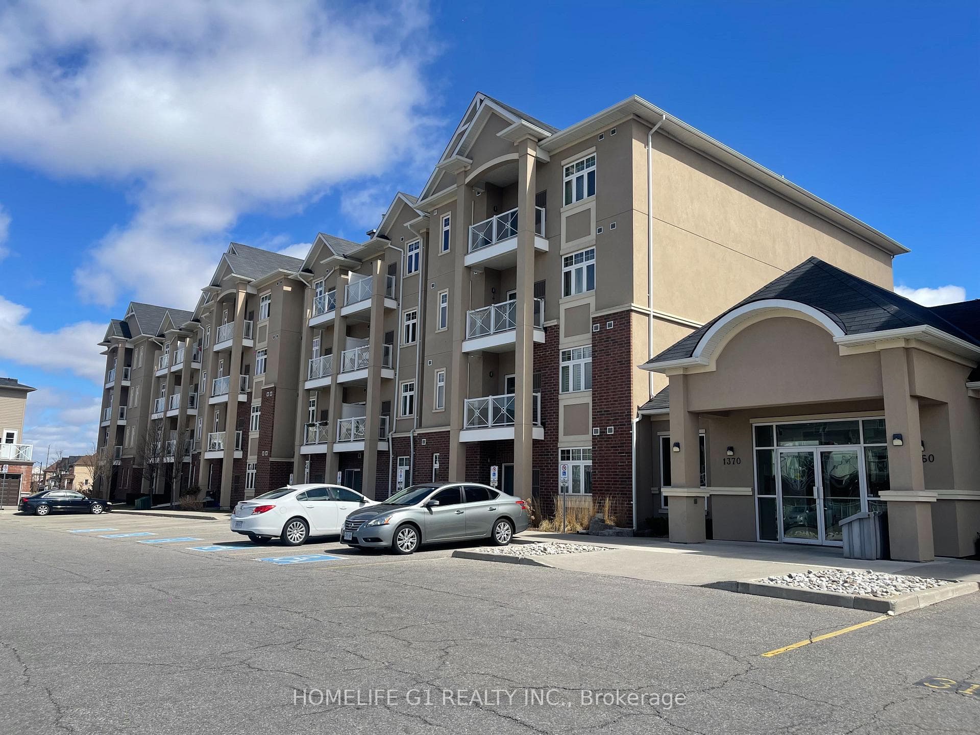 1370 Costigan Road Unit 302 photo 1