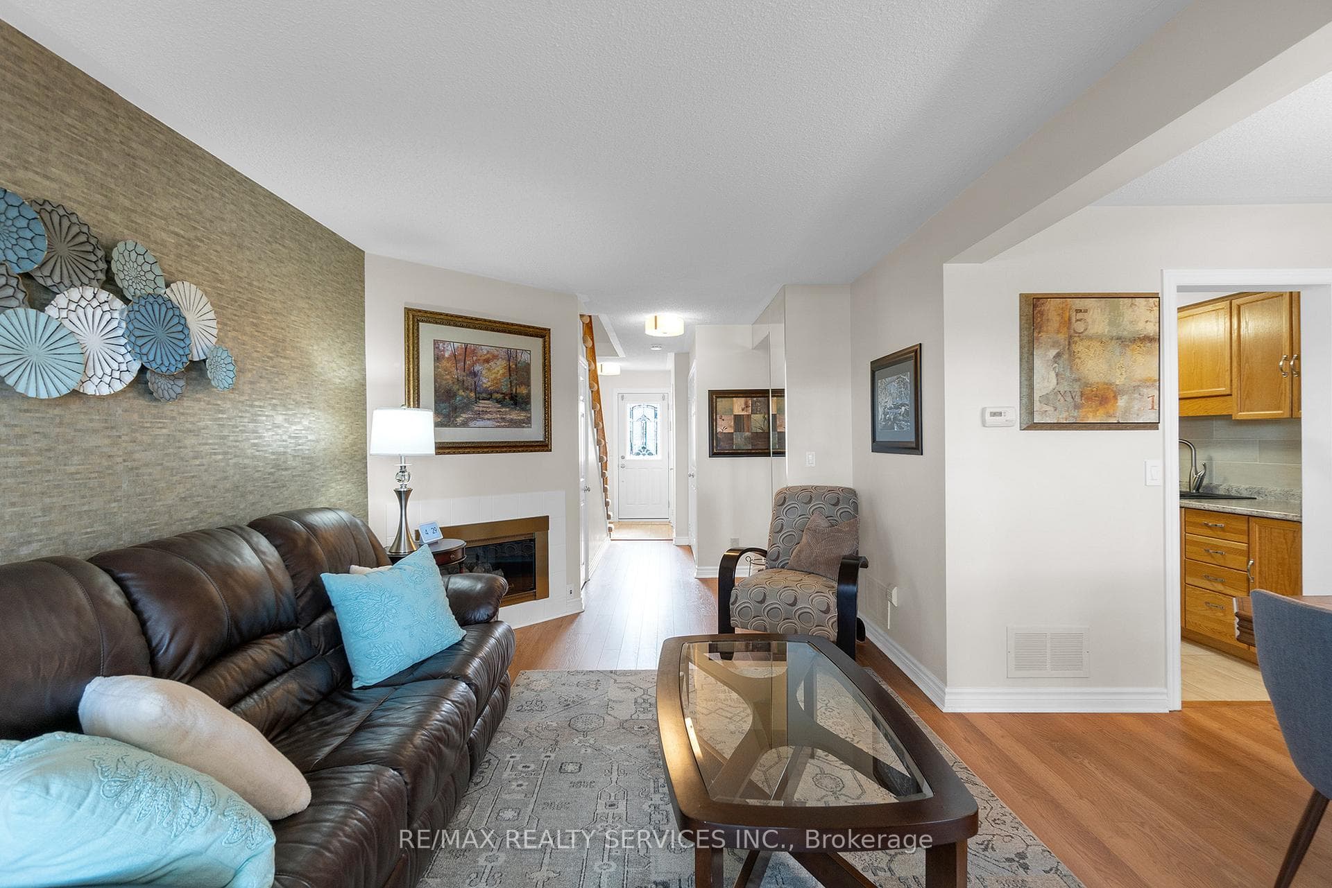 74 Heathcliffe Square photo 11