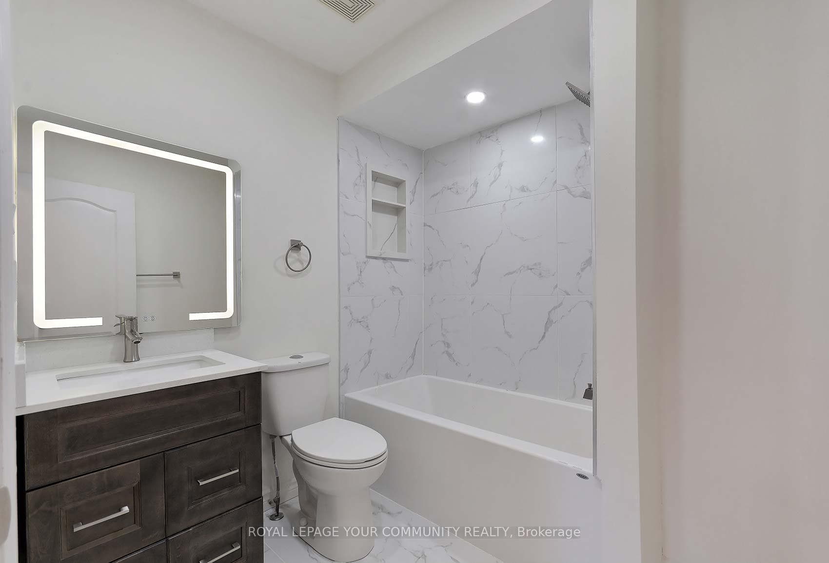 125 Hall Street Unit 1 photo 19