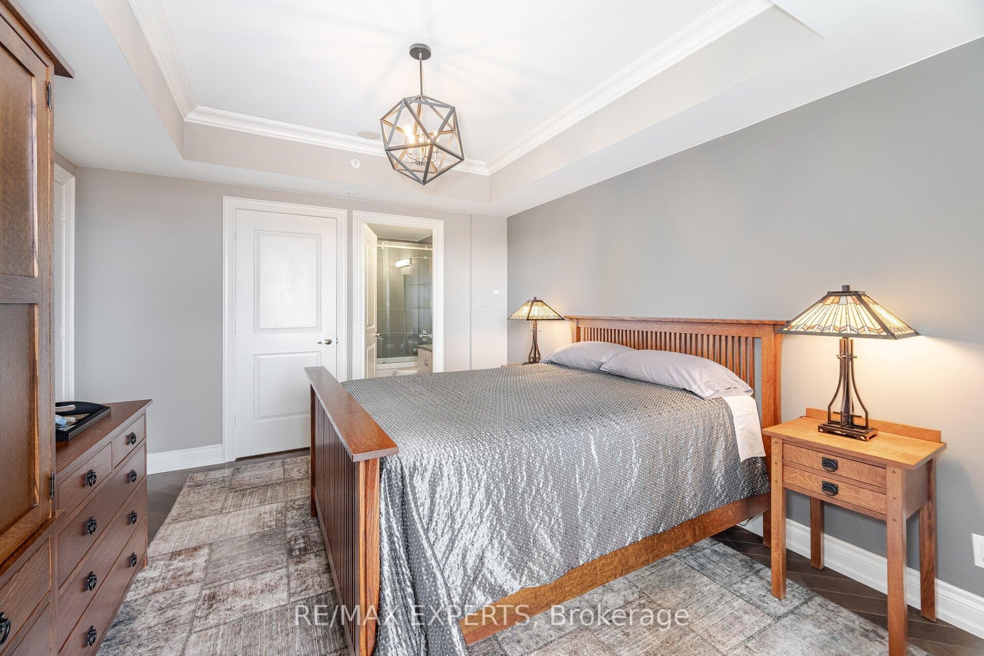 9255 Jane Street Unit 807 photo 18