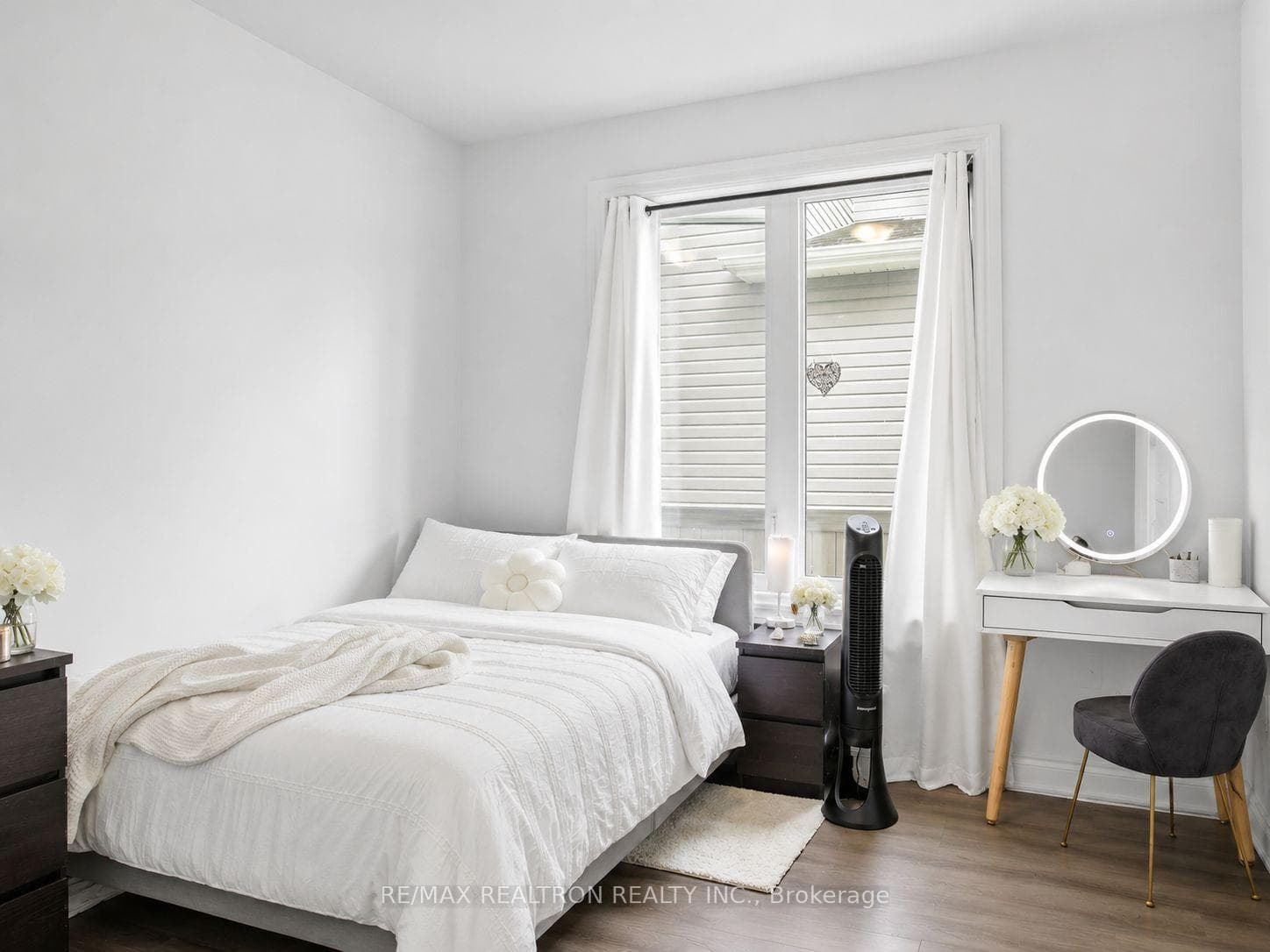 38 Chambery Street photo 26