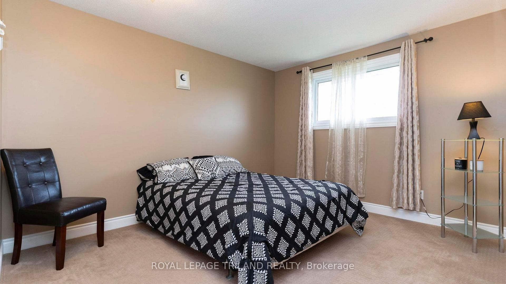 50 Lysanda Avenue photo 17