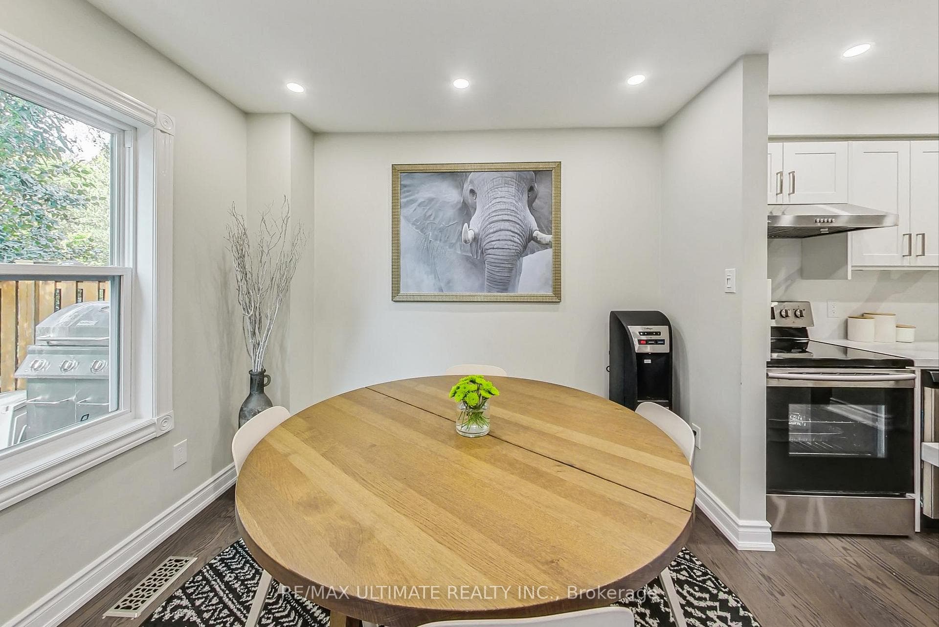 8 Markburn Court photo 7