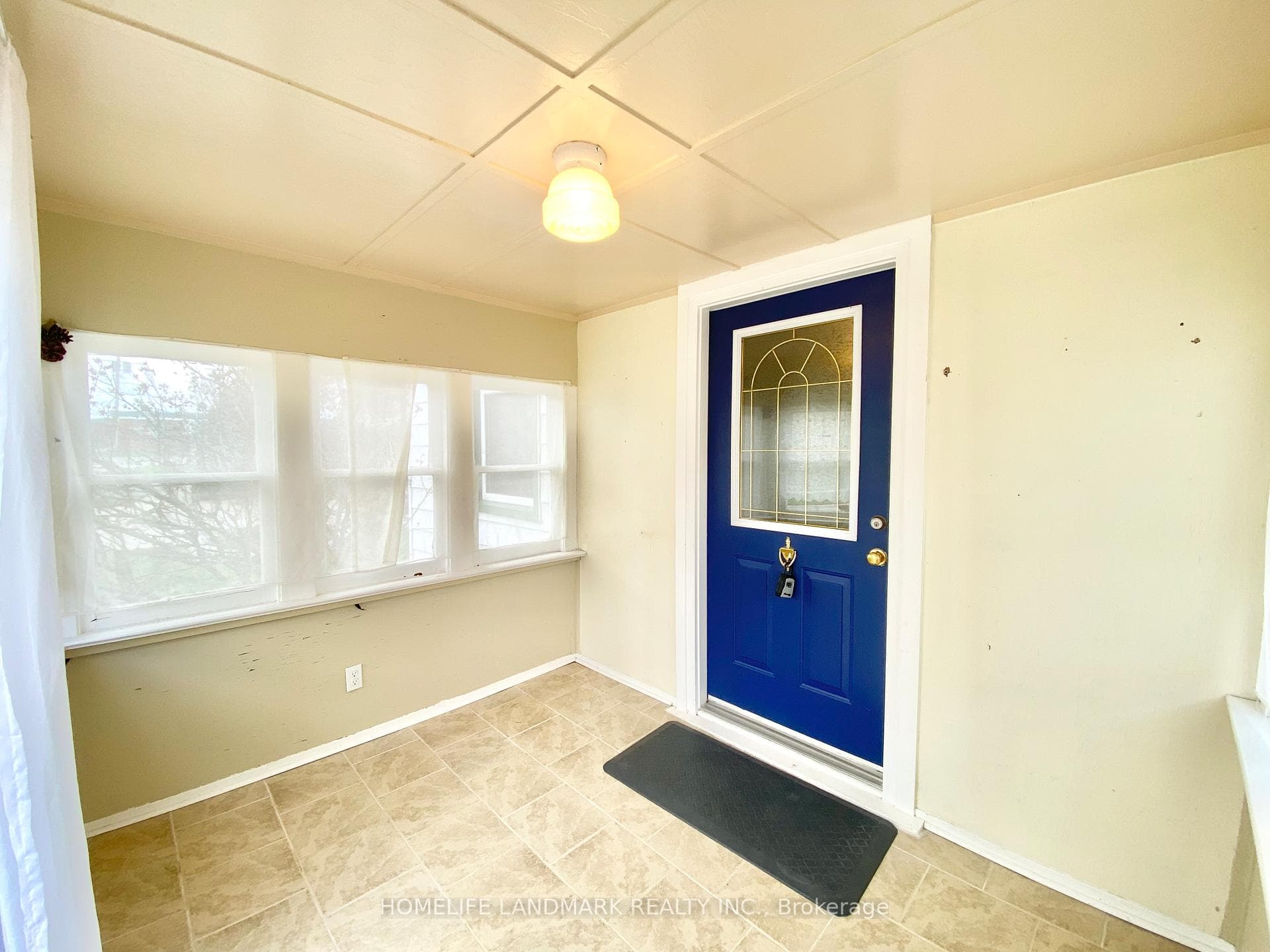140 Vale Avenue photo 3