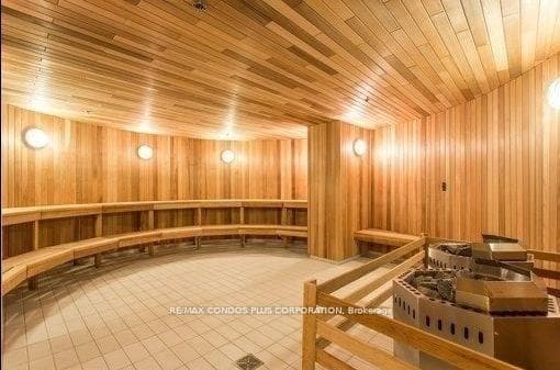 39 Queens Quay Unit 728 photo 8