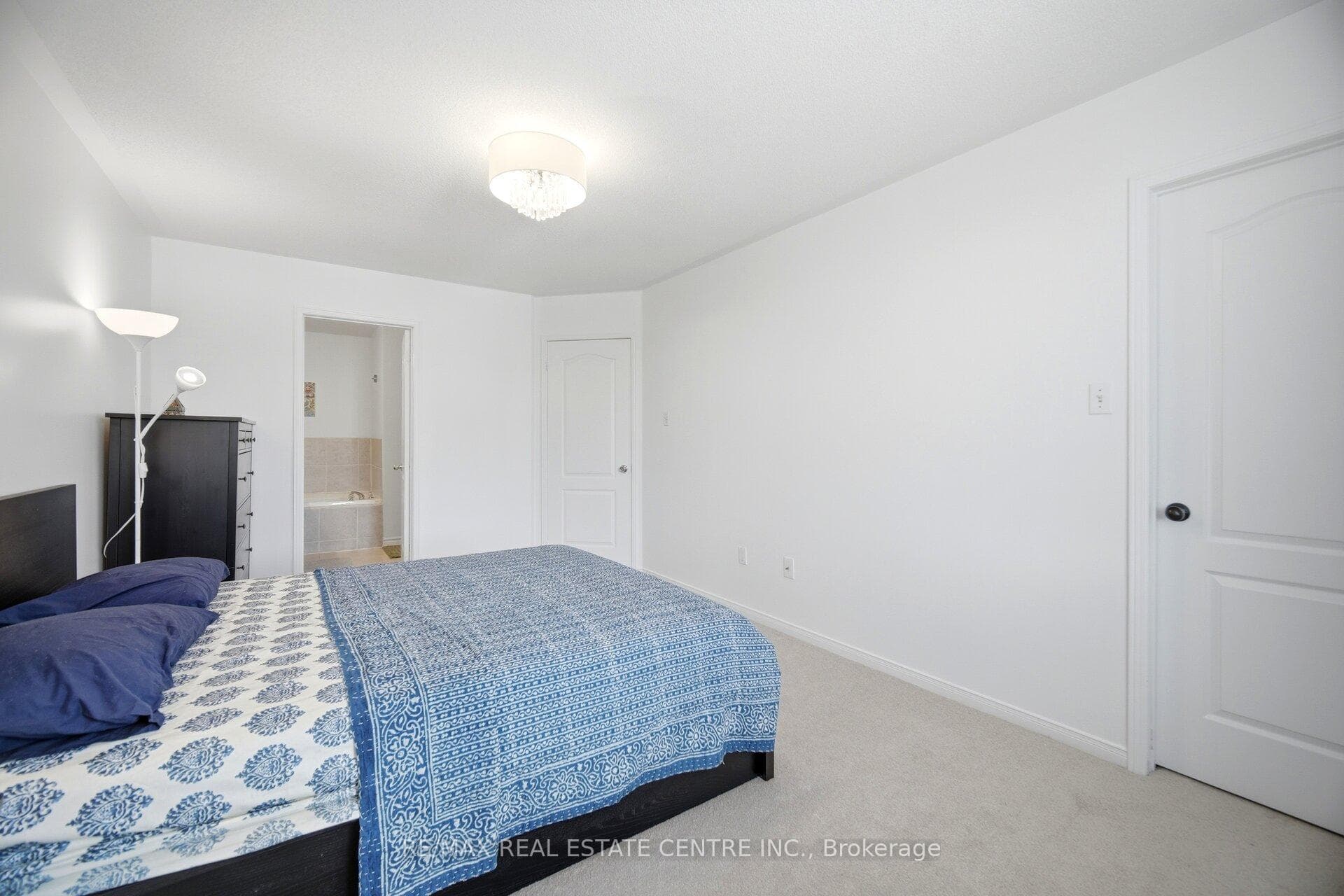 601 Shoreline Drive Unit 120 photo 28