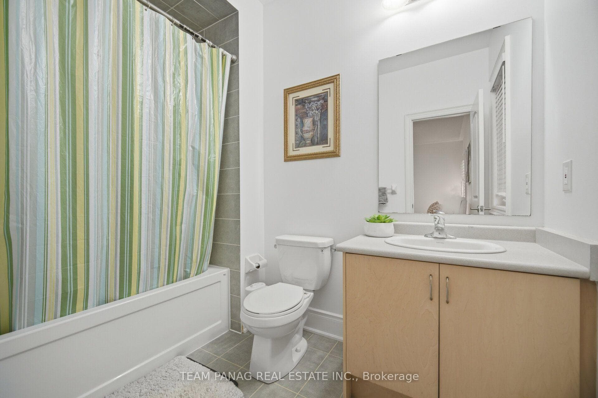7 Balloon Crescent photo 32