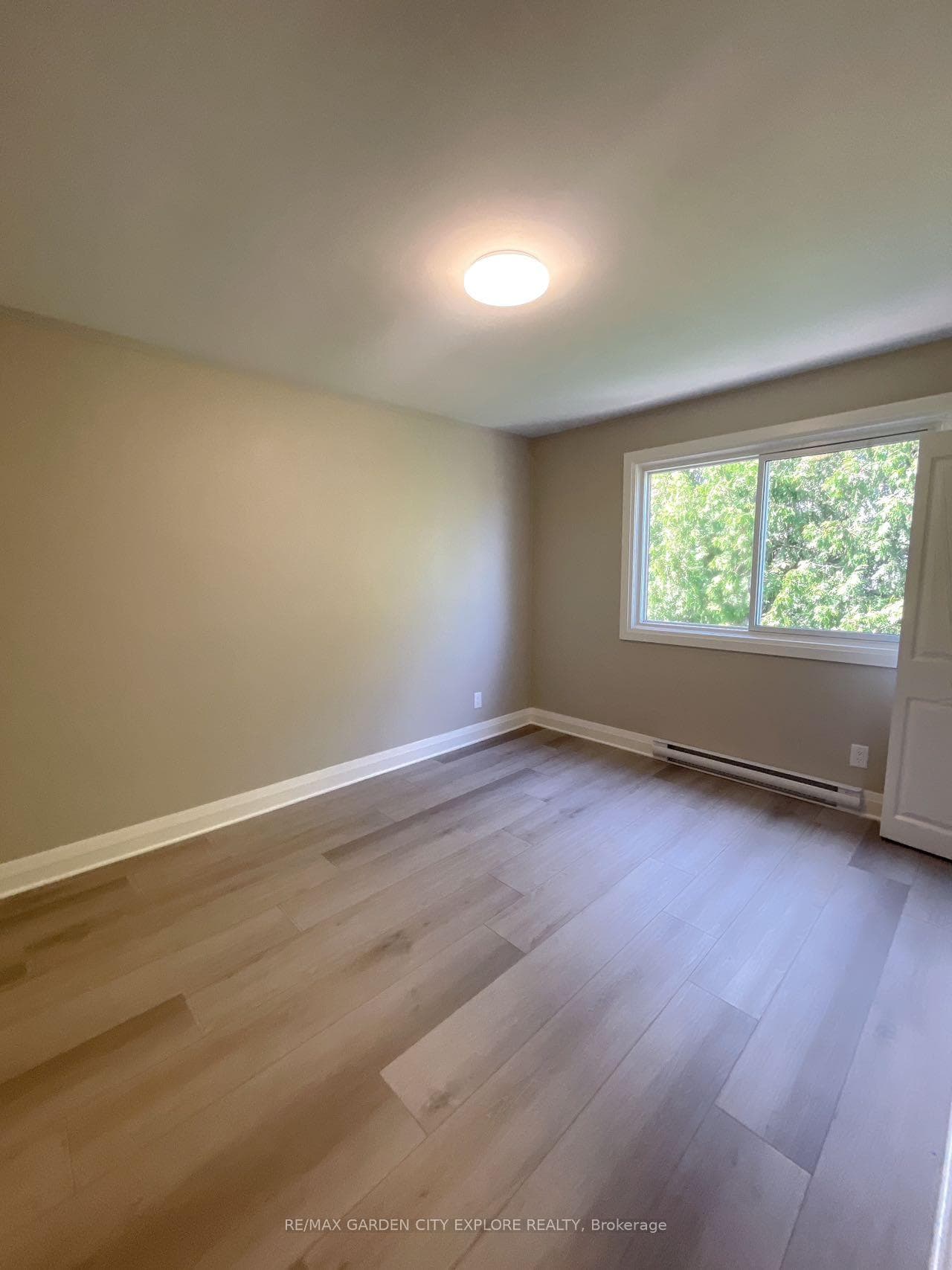 15 John Street Unit 5 photo 12