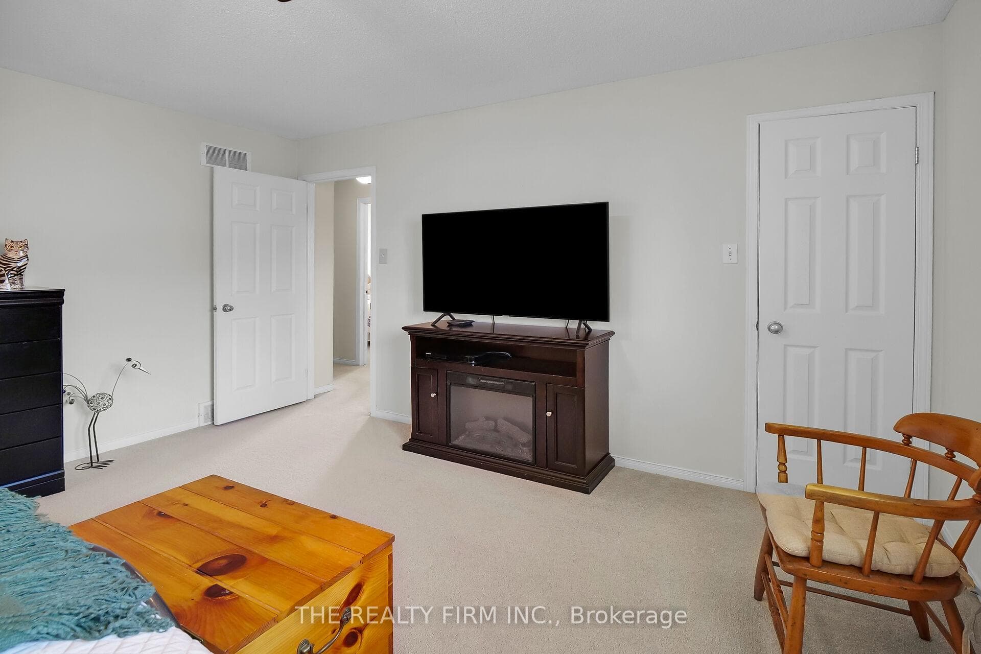 487 Forest Creek Place photo 18