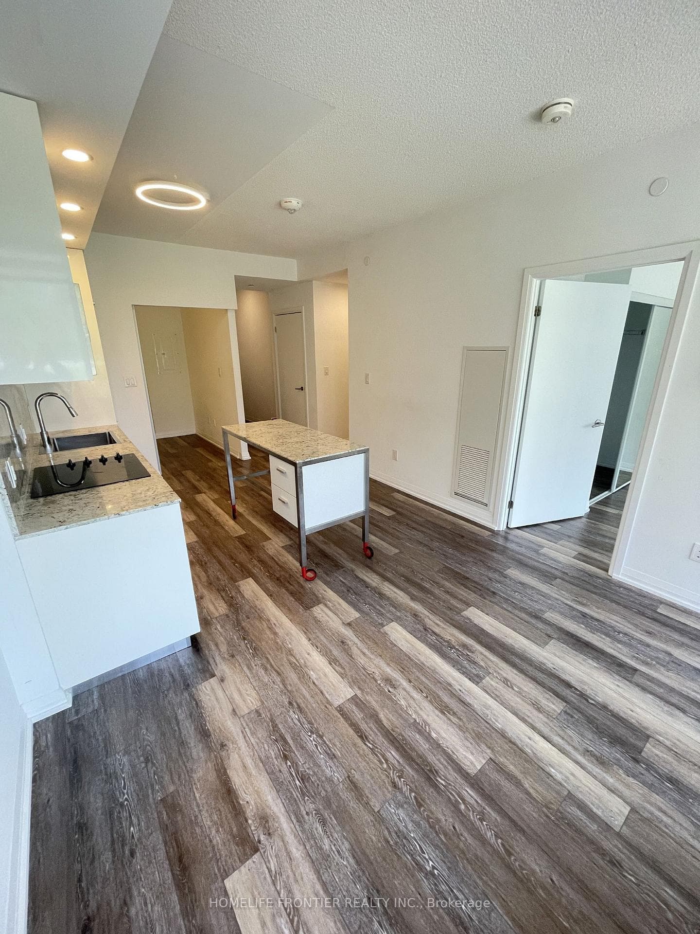 75 Canterbury Place Unit 312 photo 3