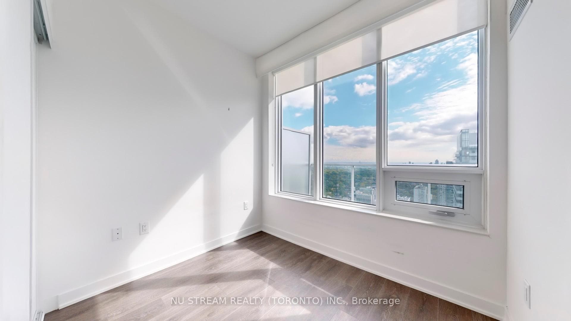 195 Redpath Avenue Unit PH06 photo 12