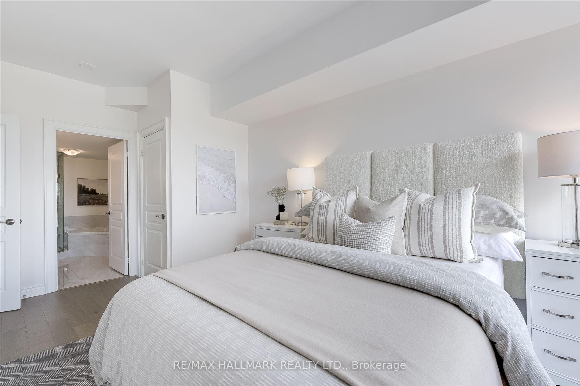 10 Delisle Avenue Unit 1101 photo 20