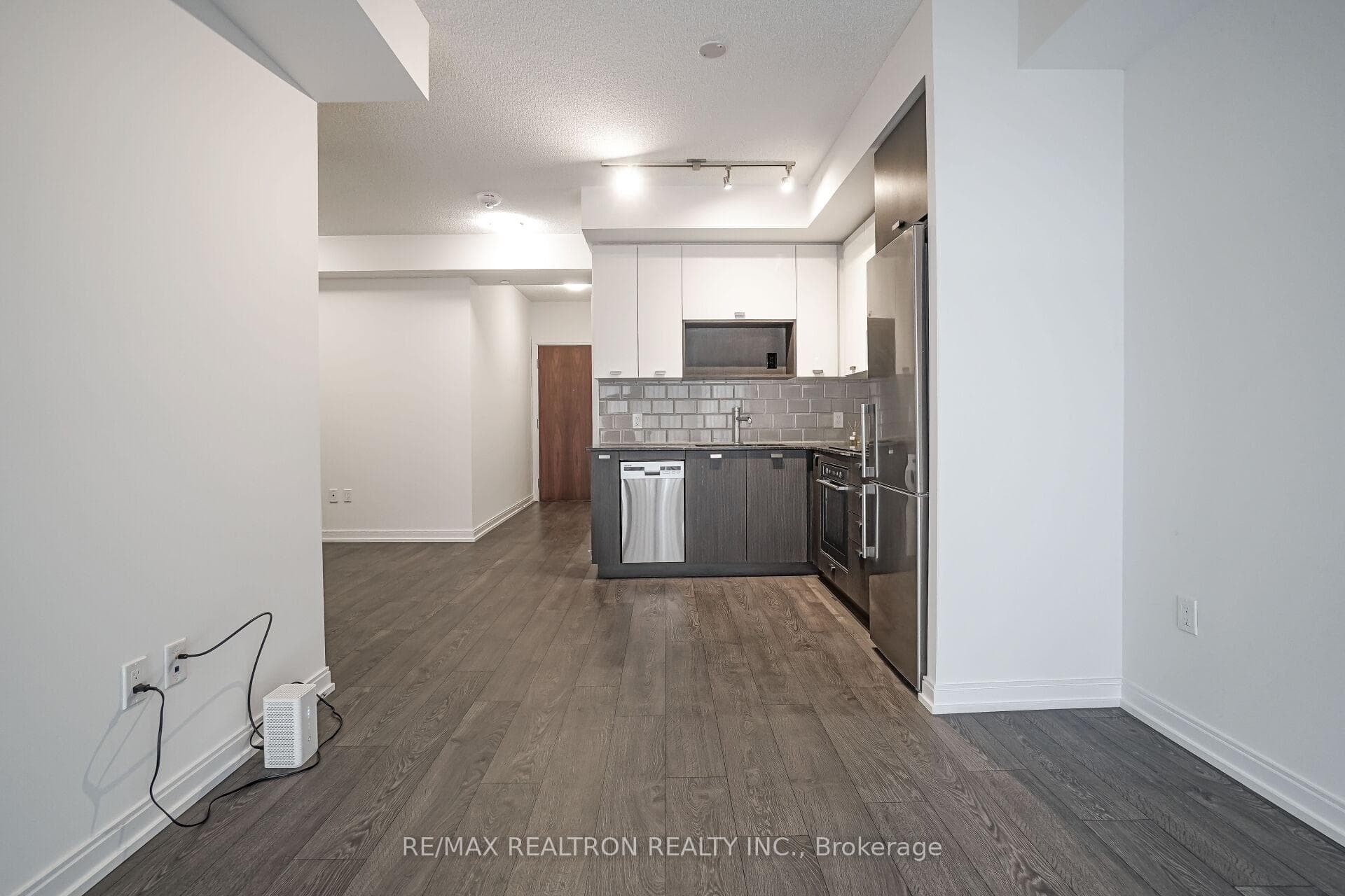 275 Village Green Square Unit 3315 photo 14
