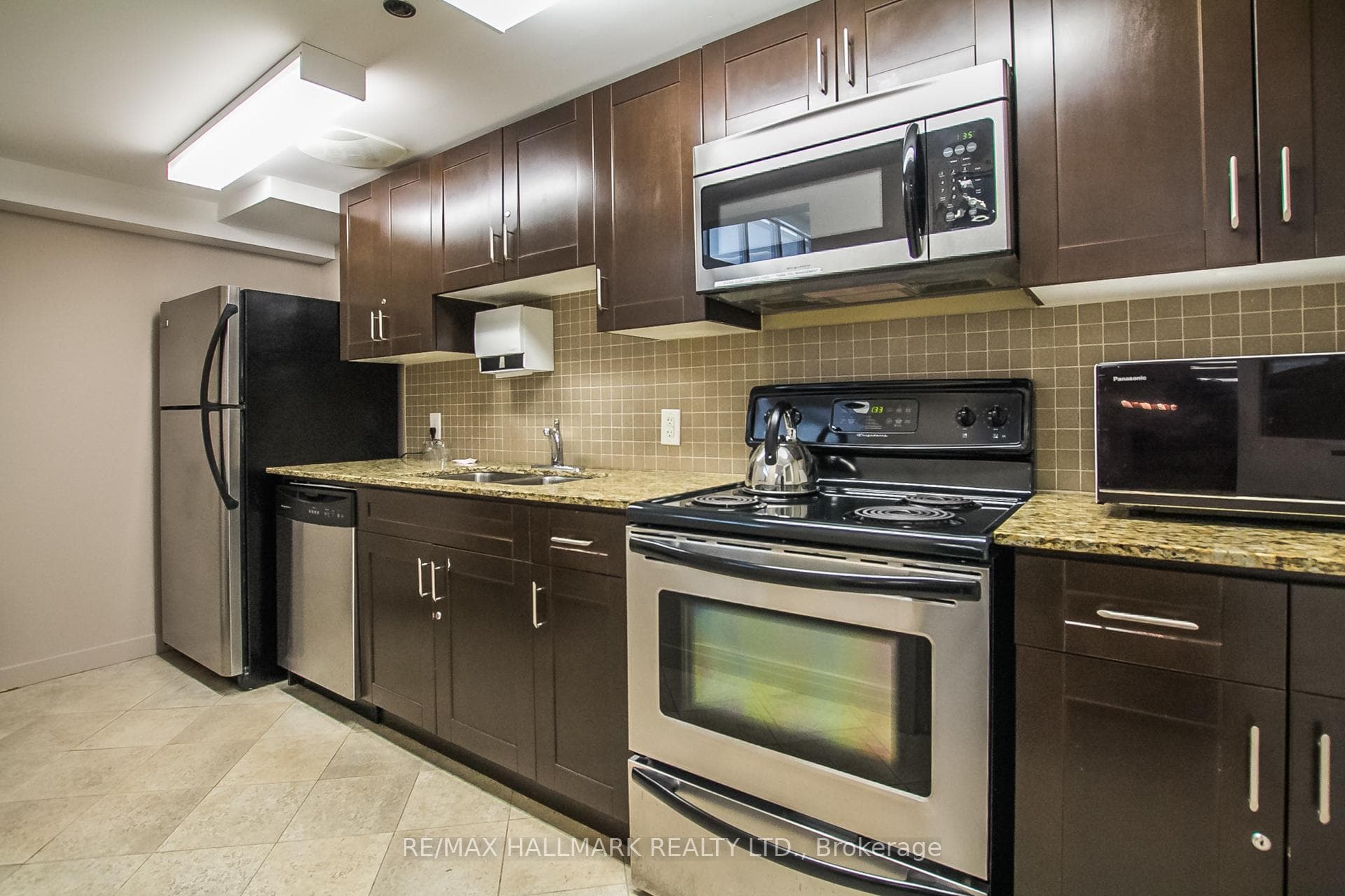 2 Fieldway Road Unit 201 photo 34