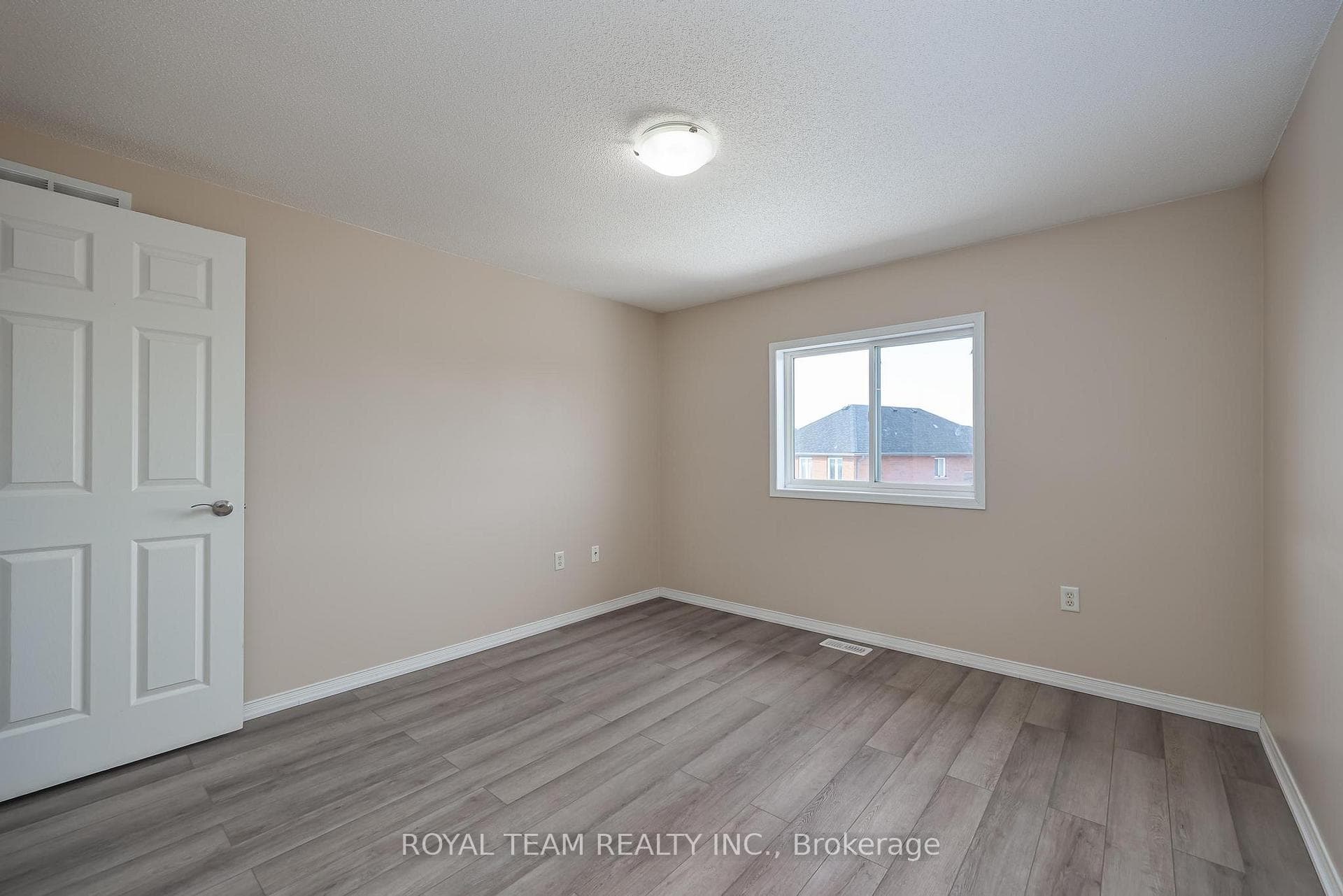 186 Madelaine Drive photo 39