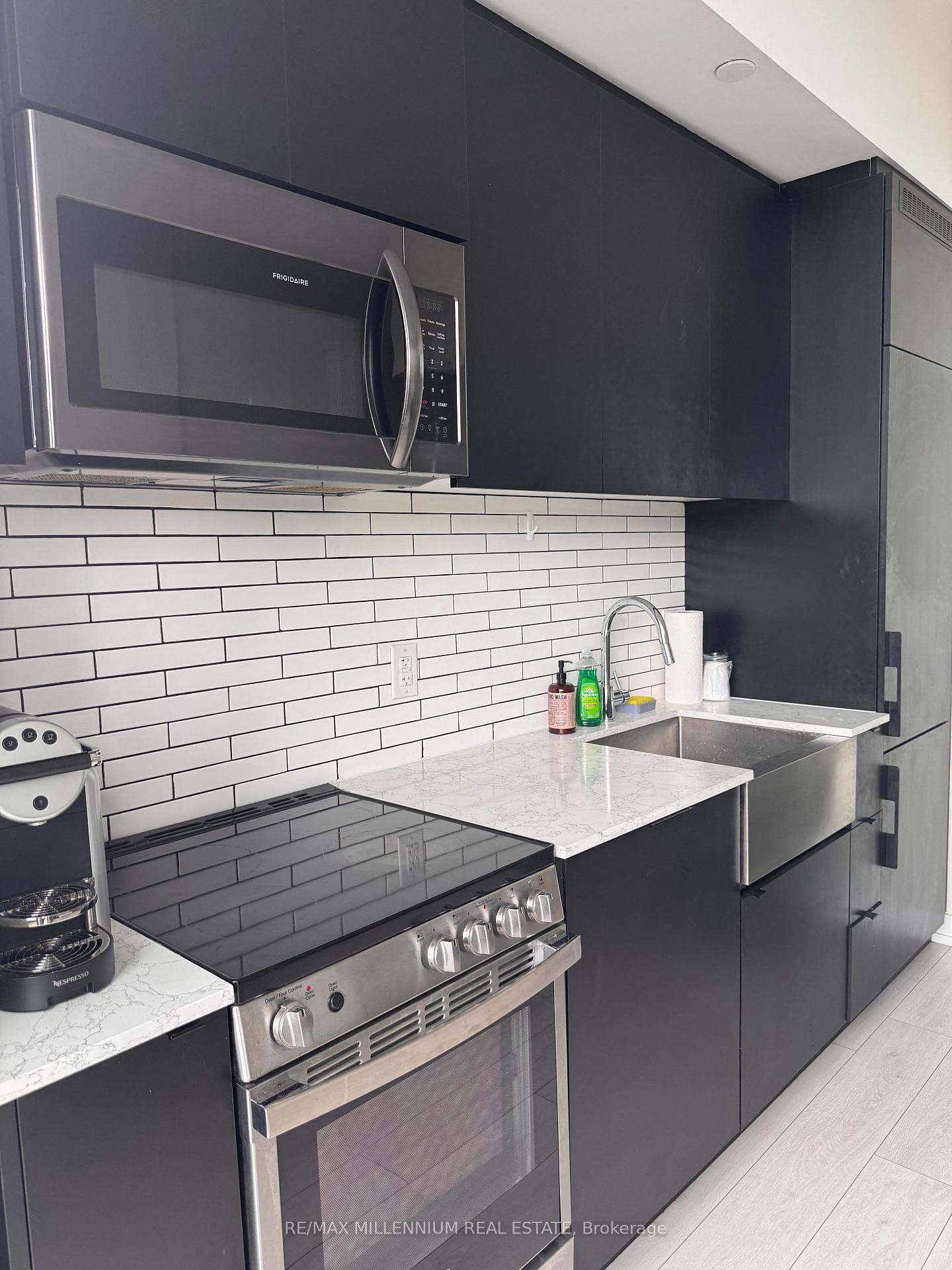 270 Dufferin Street Unit 219 photo 10