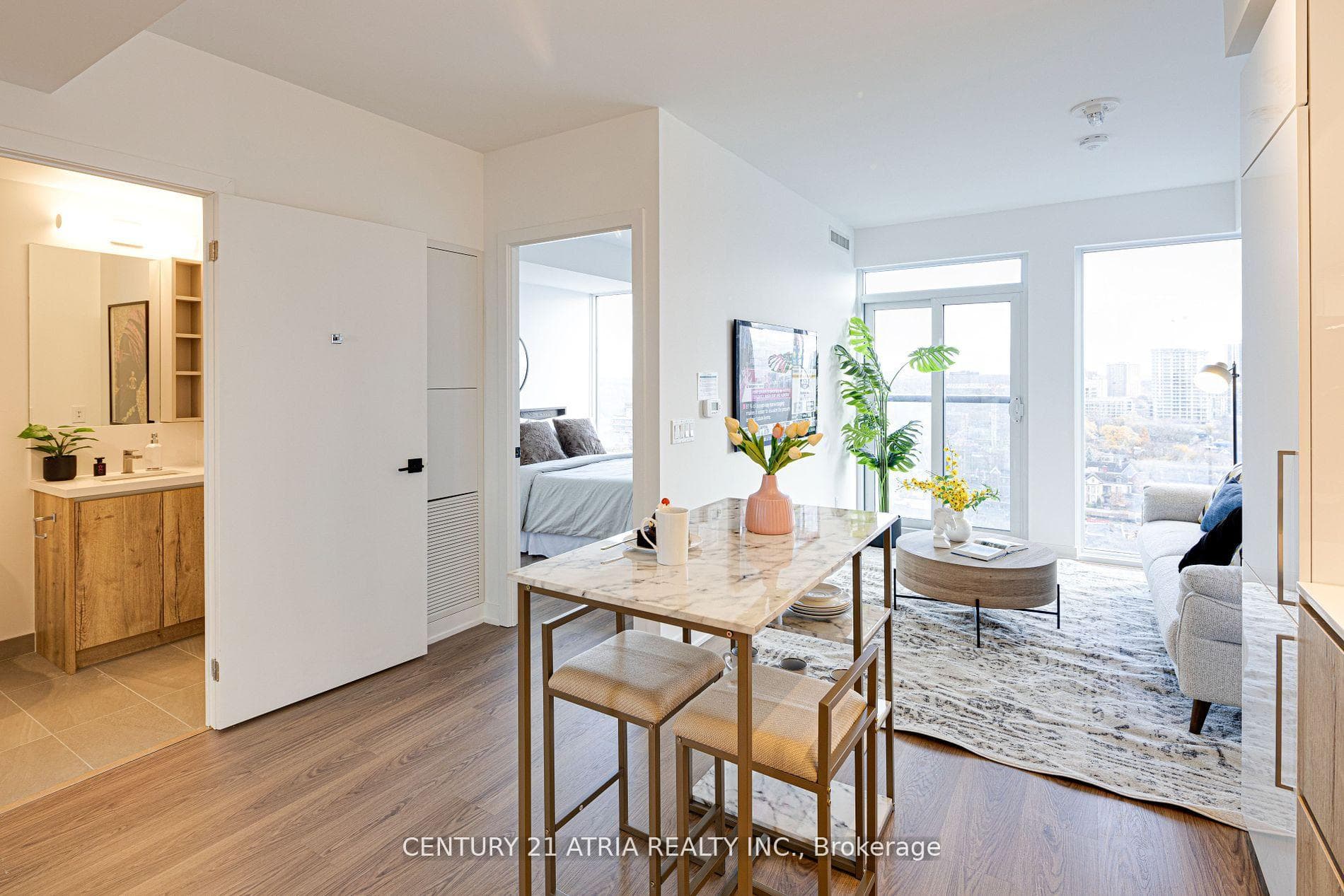 319 Jarvis Street Unit 1711 photo 2