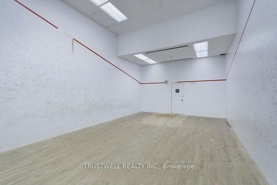 8 Lee Centre Drive Unit 1509 photo 28