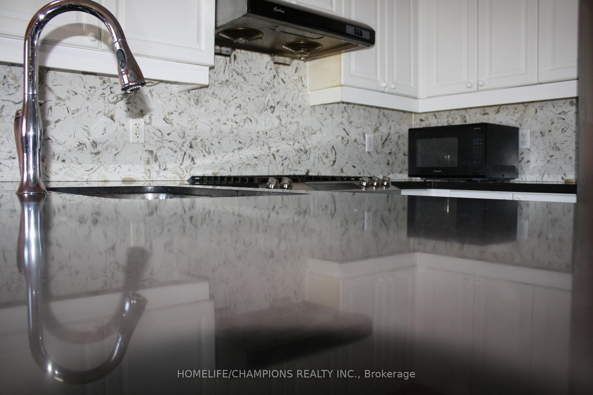 76 Pogonia Street photo 22