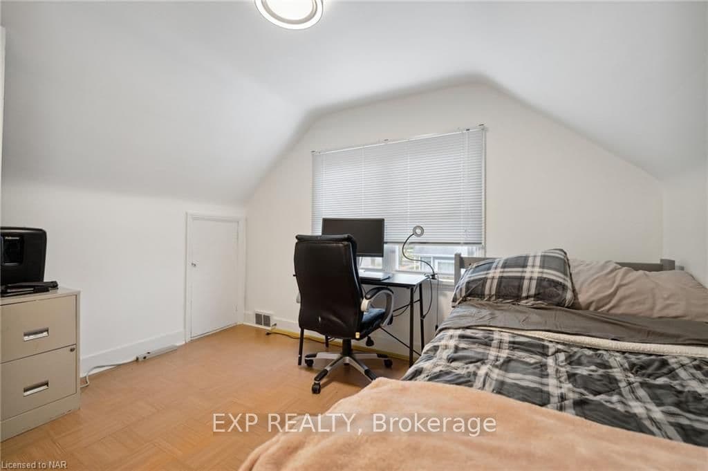 11 WEST LYNN Street photo 32