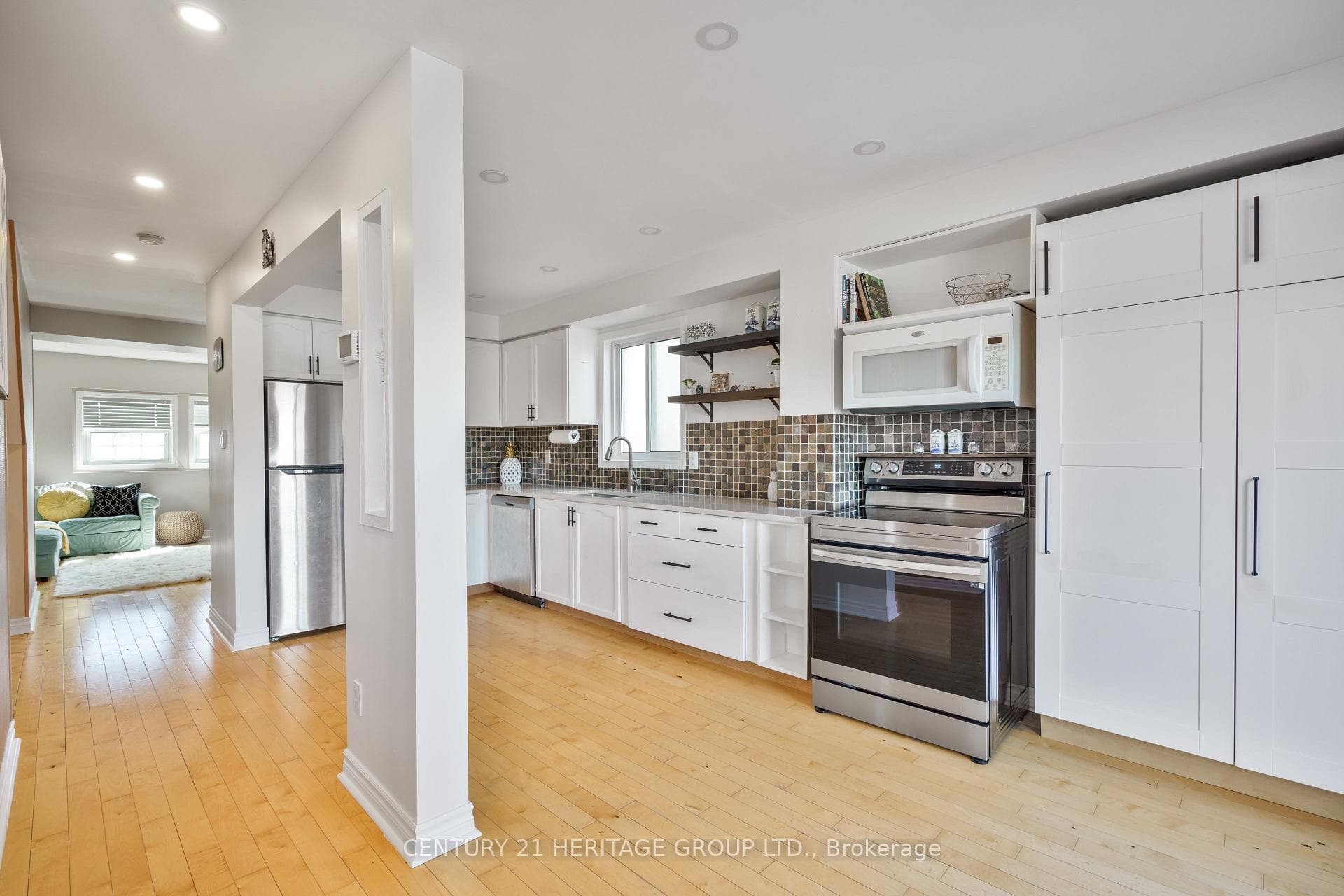 10 Wrendale Crescent photo 6