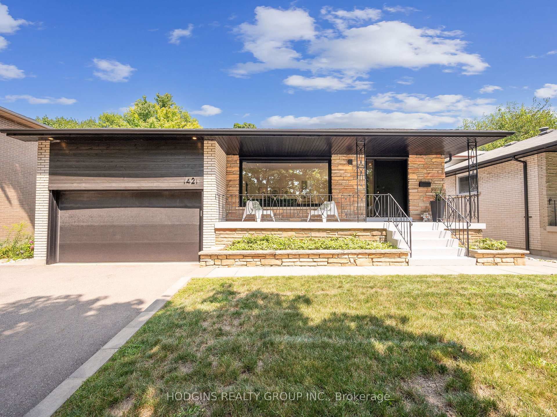 1421 Garnet Avenue photo 1
