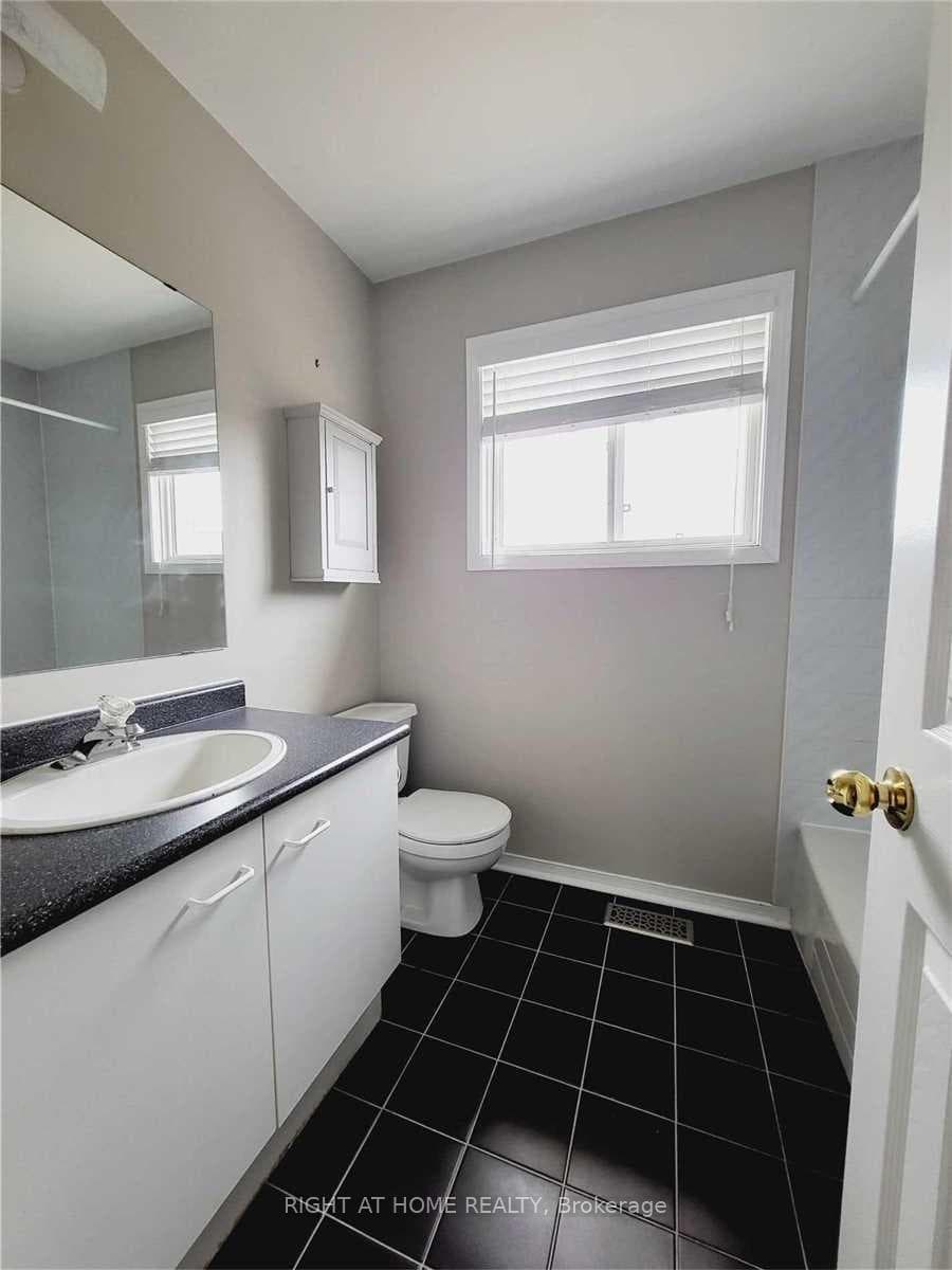115 Bonny Meadows Drive Unit Upper Level photo 11