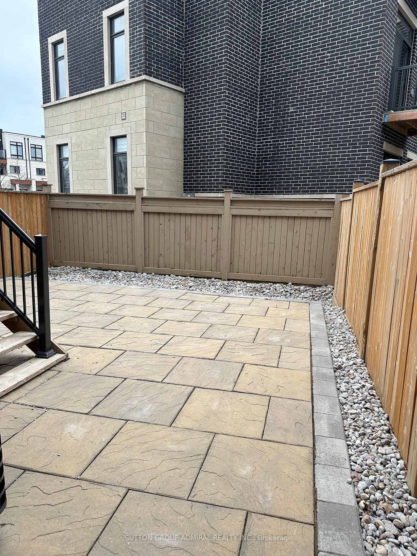 11 Arianna Crescent photo 19