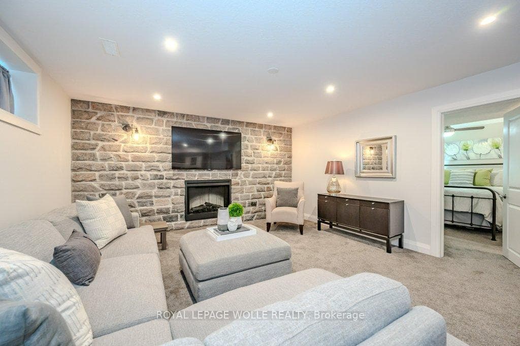 146 Maplecrest Drive photo 30
