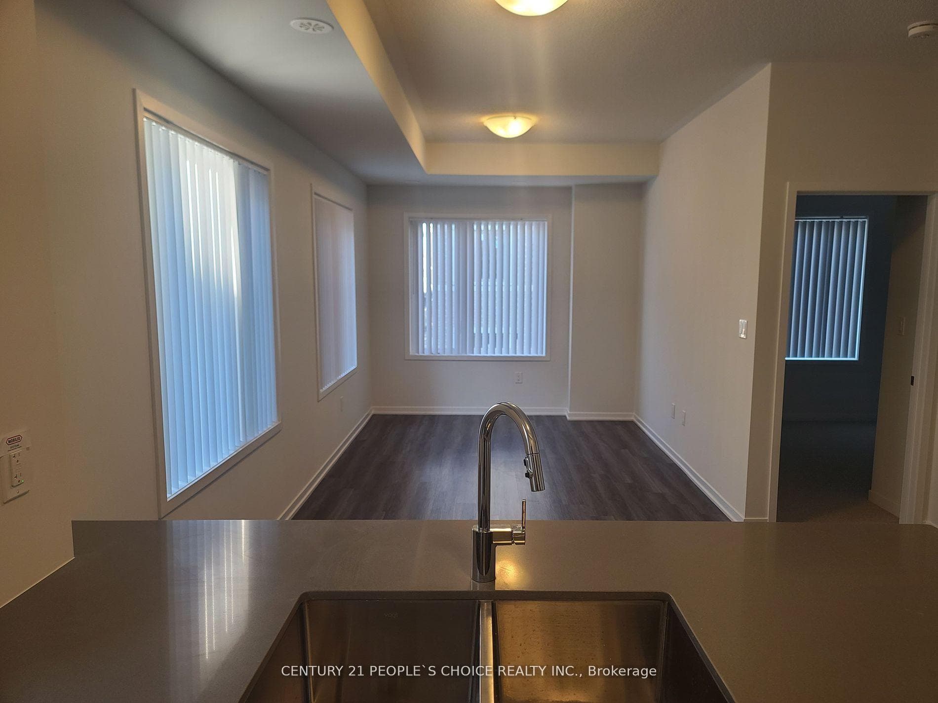 151 Honeycrisp Crescent Unit 183 photo 3