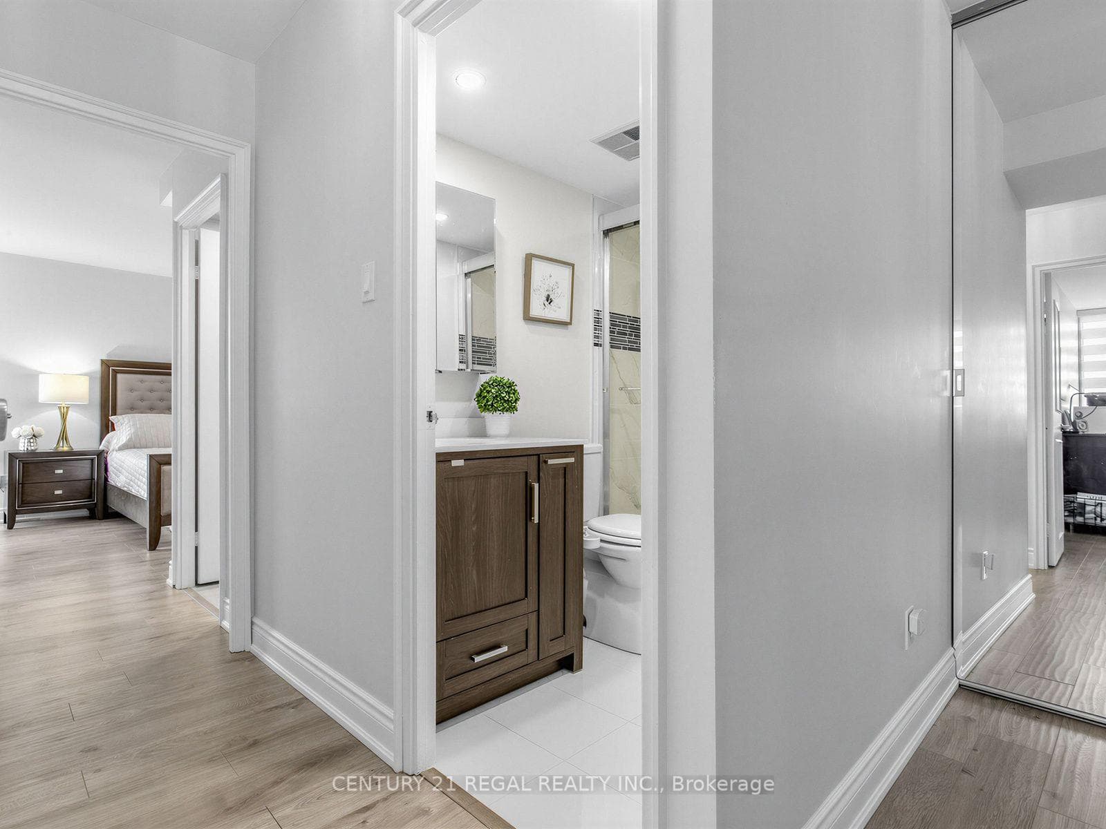 40 Baif Boulevard Unit 803 photo 19