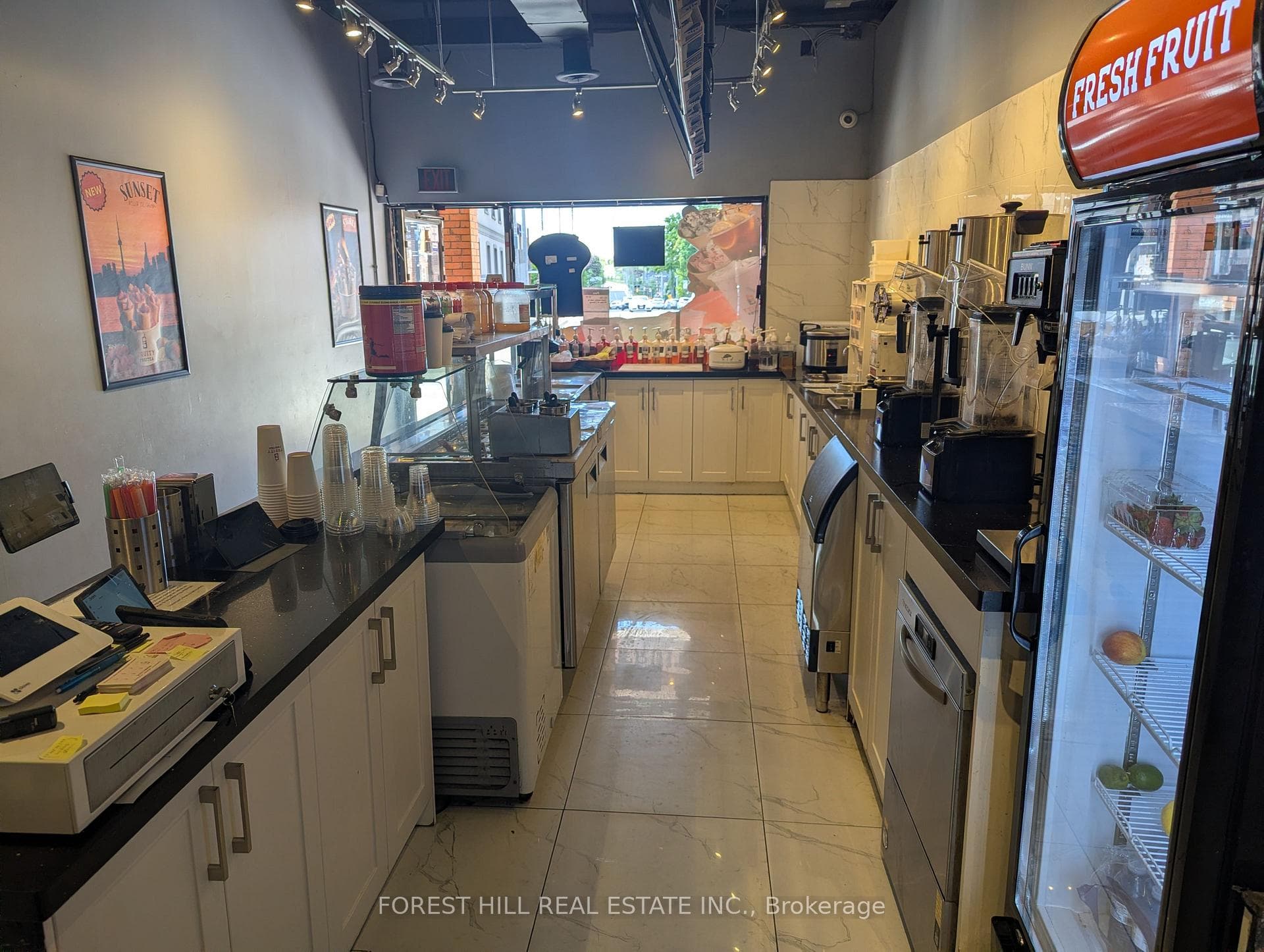 245 Queen Street Unit 6 photo 8