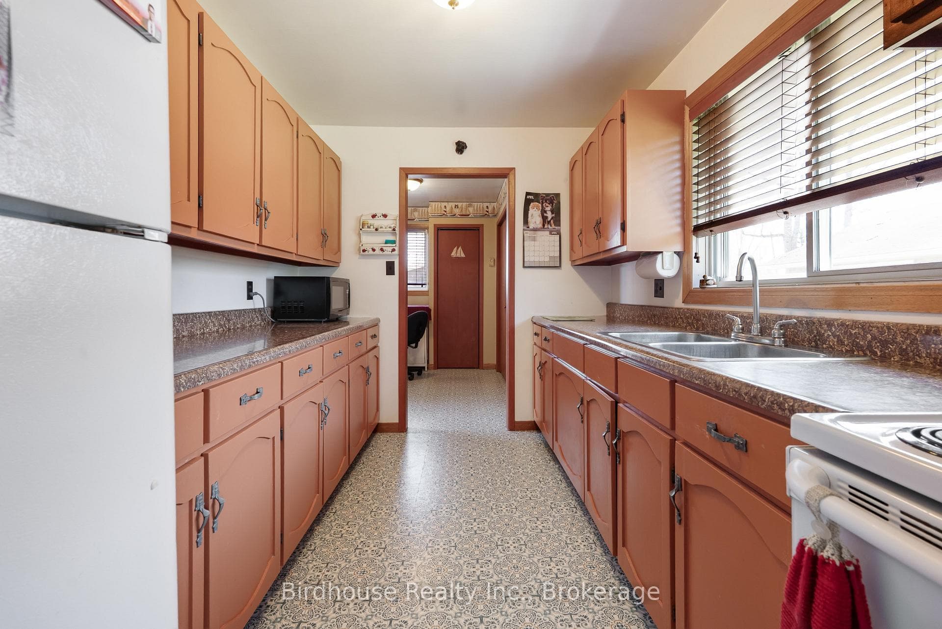 24 Gillis Street photo 9