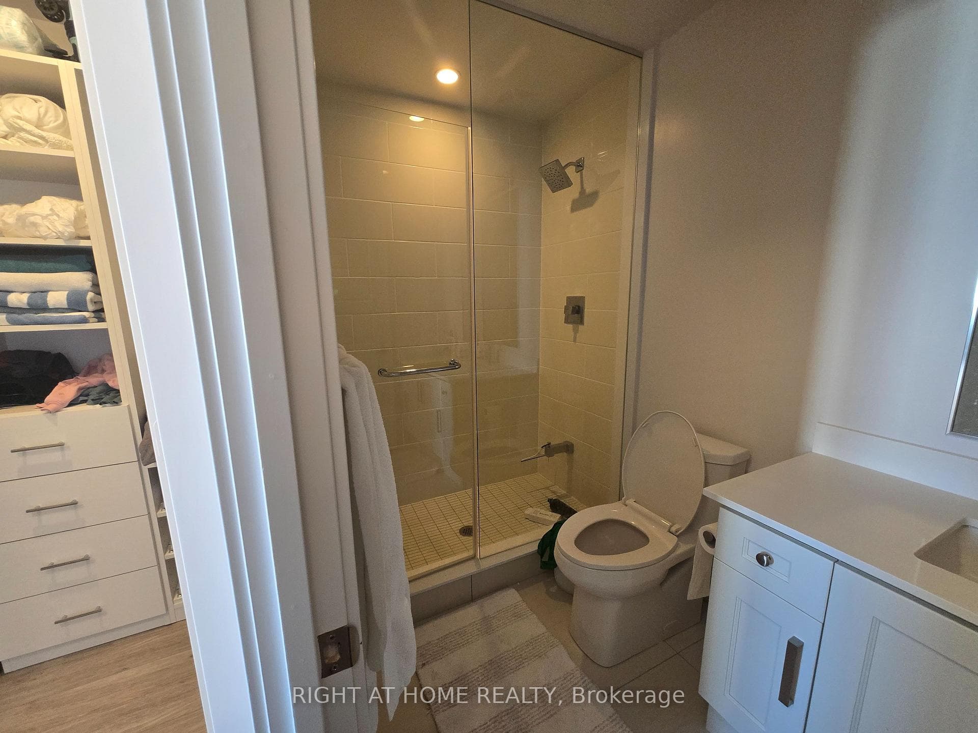 301 Sea Ray Avenue Unit C406 photo 8