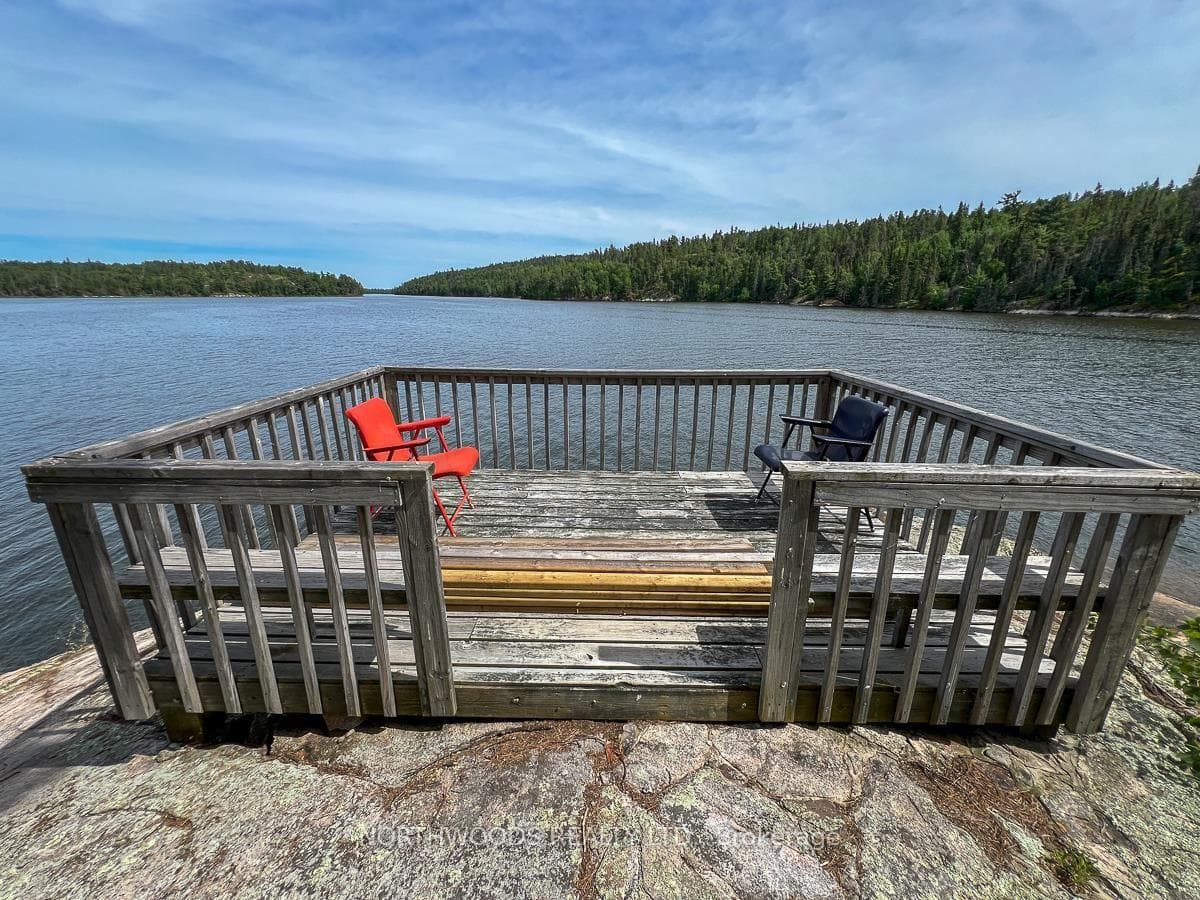 Island G2261 photo 38