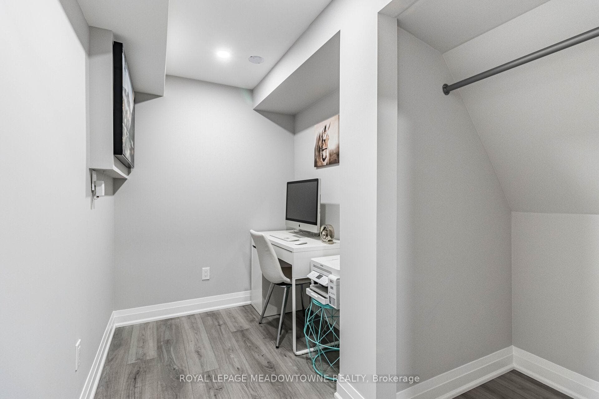20 Sloan Drive photo 26