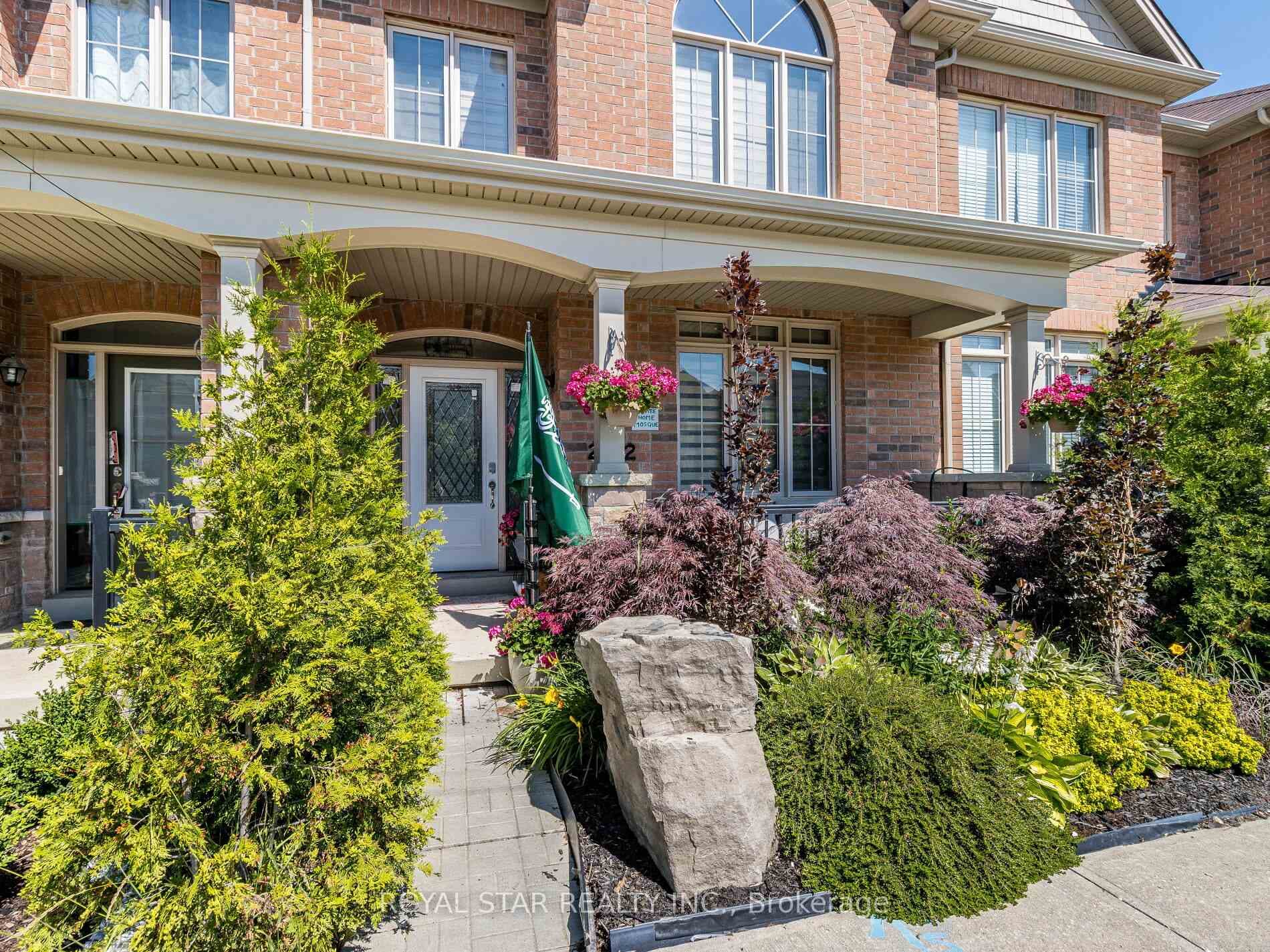 242 Inspire Boulevard photo 4