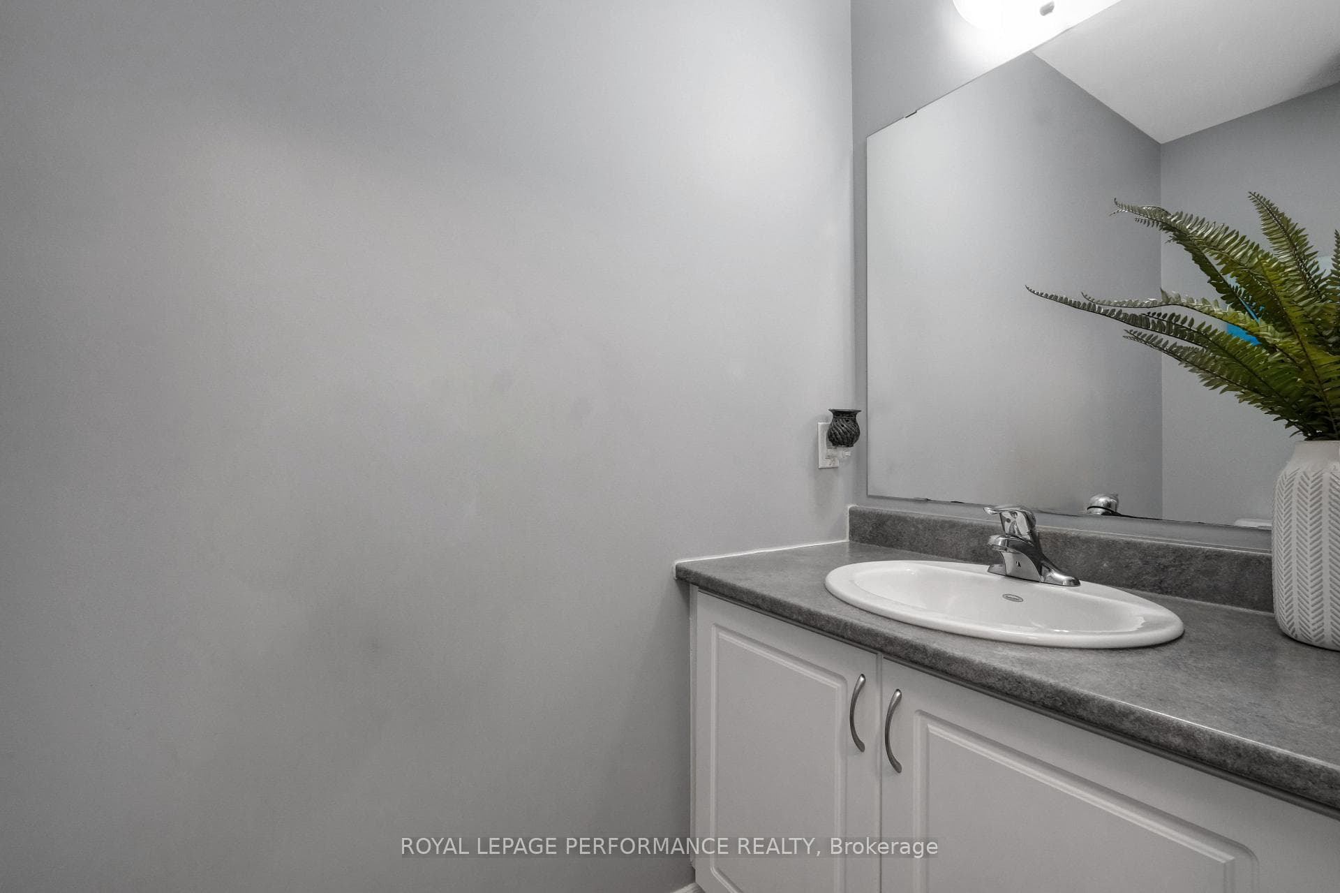 112 Olde Towne Avenue photo 14