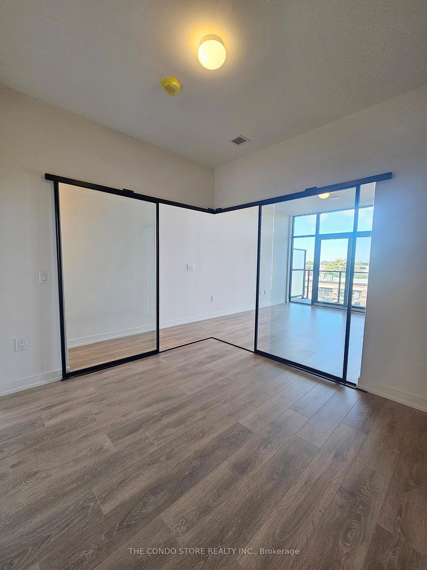 181 Sterling Road Unit 514 photo 7