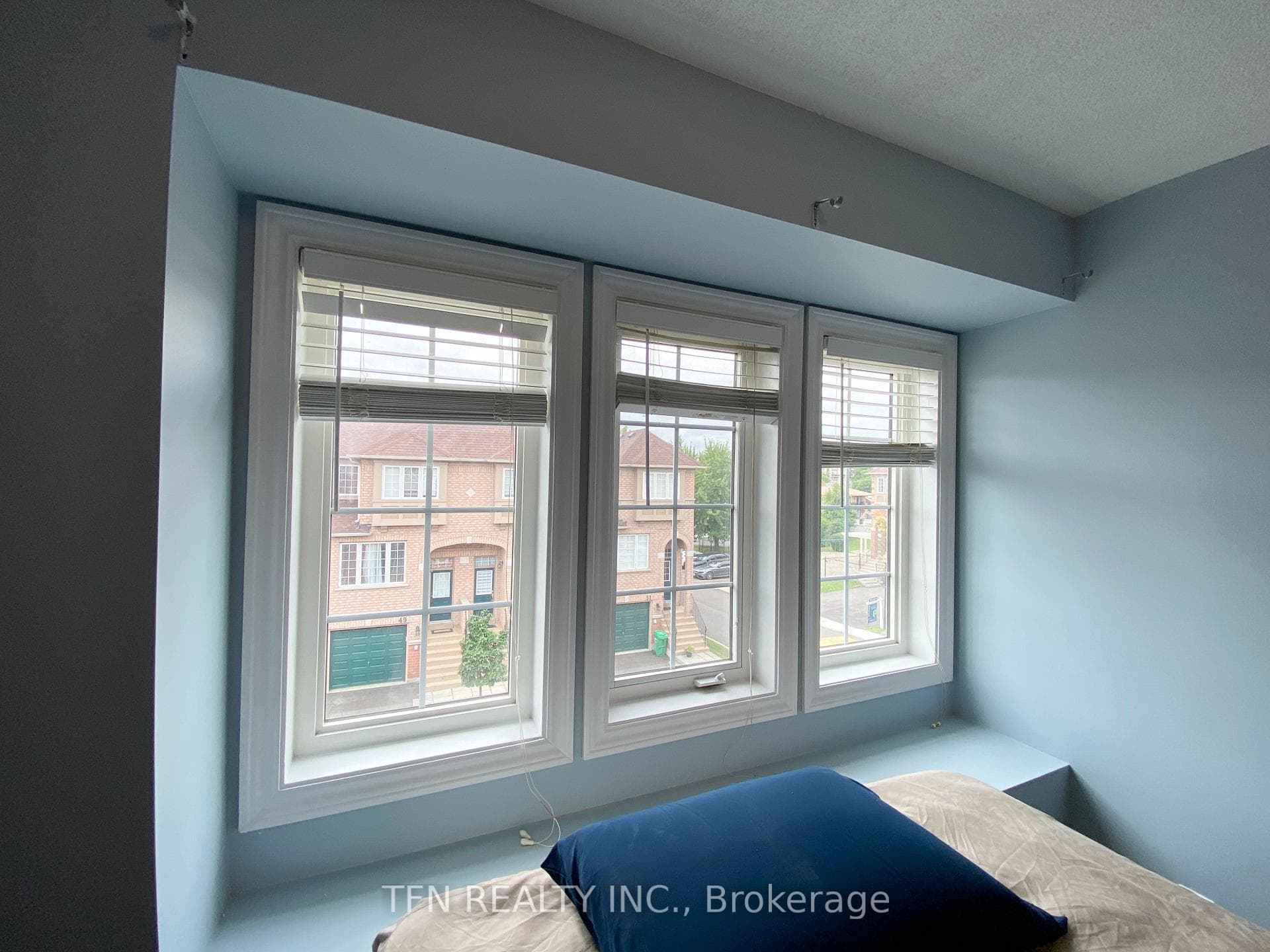 3020 Cedarglen Gate Unit 42 photo 23