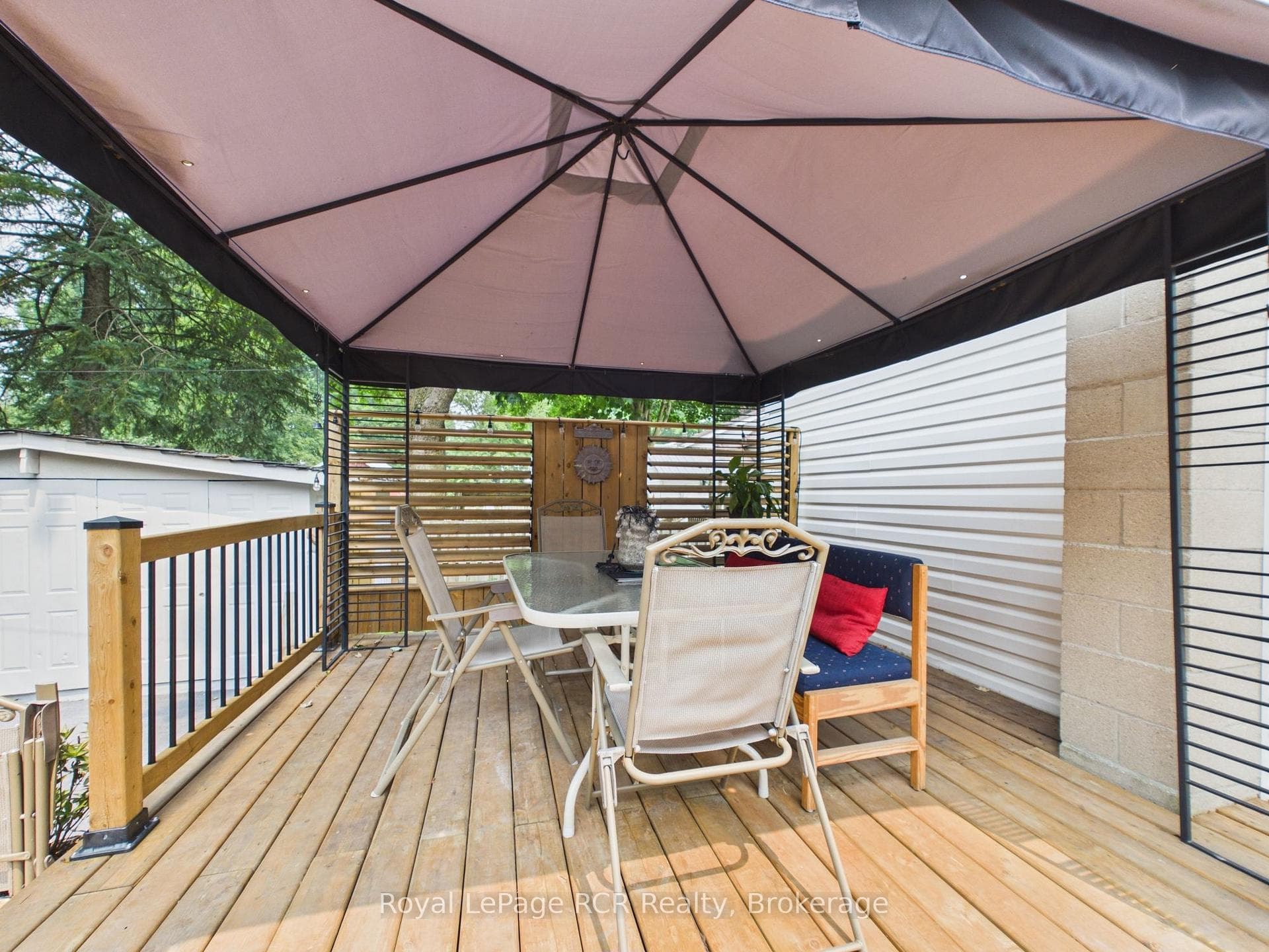 338 Minnie Street photo 33