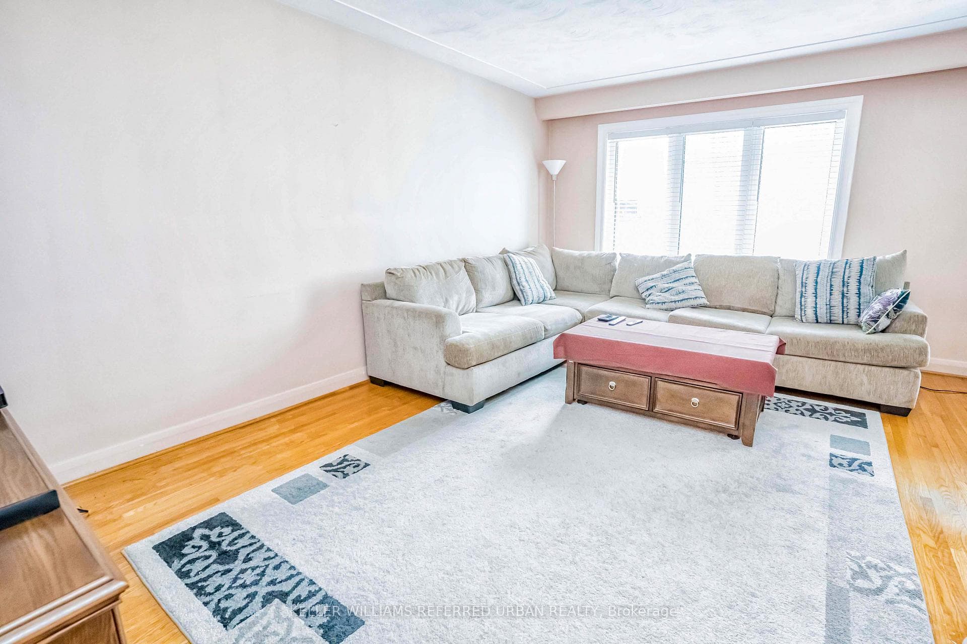 302 Culford Road photo 5