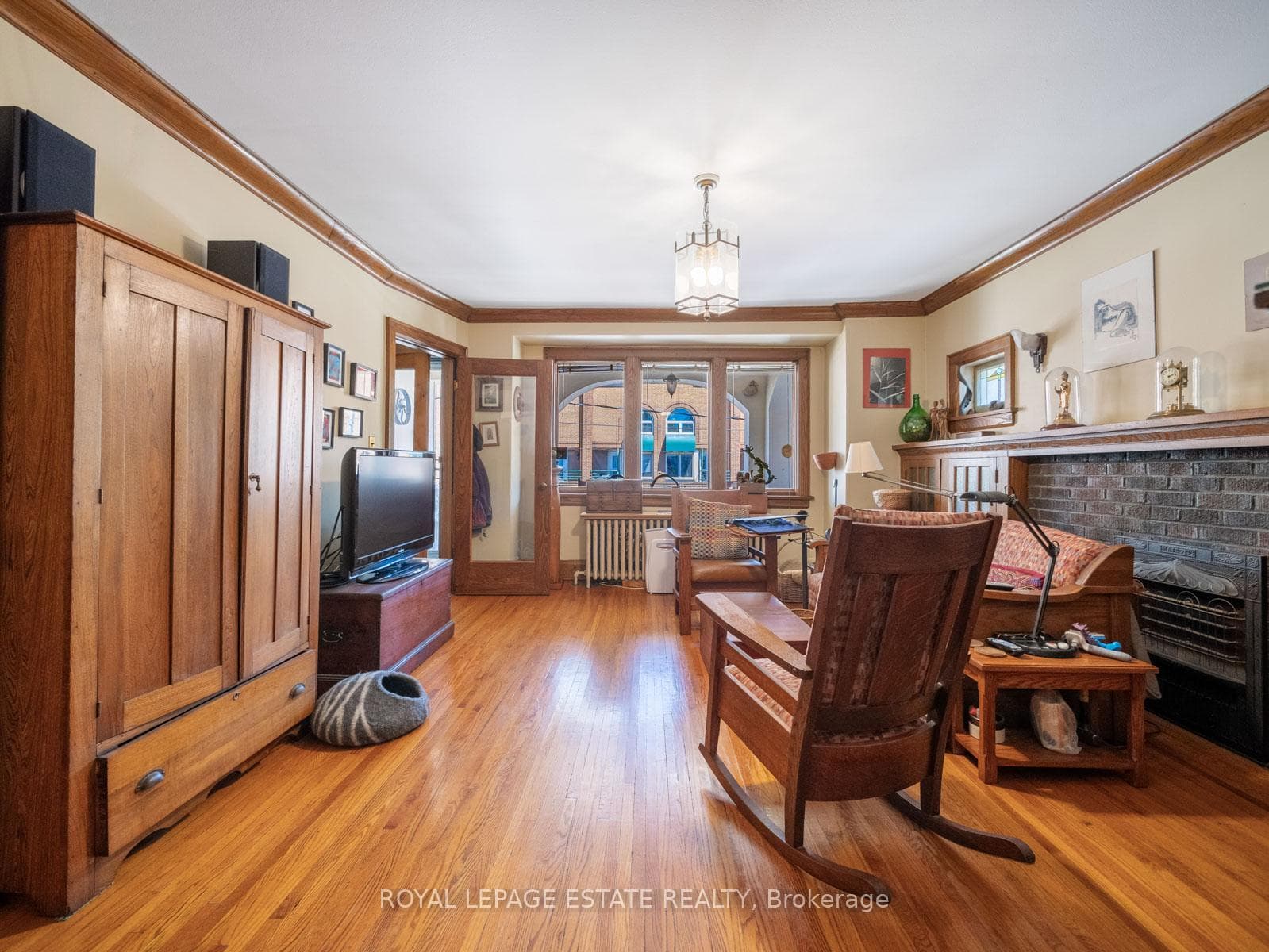 2275 Queen Street photo 19