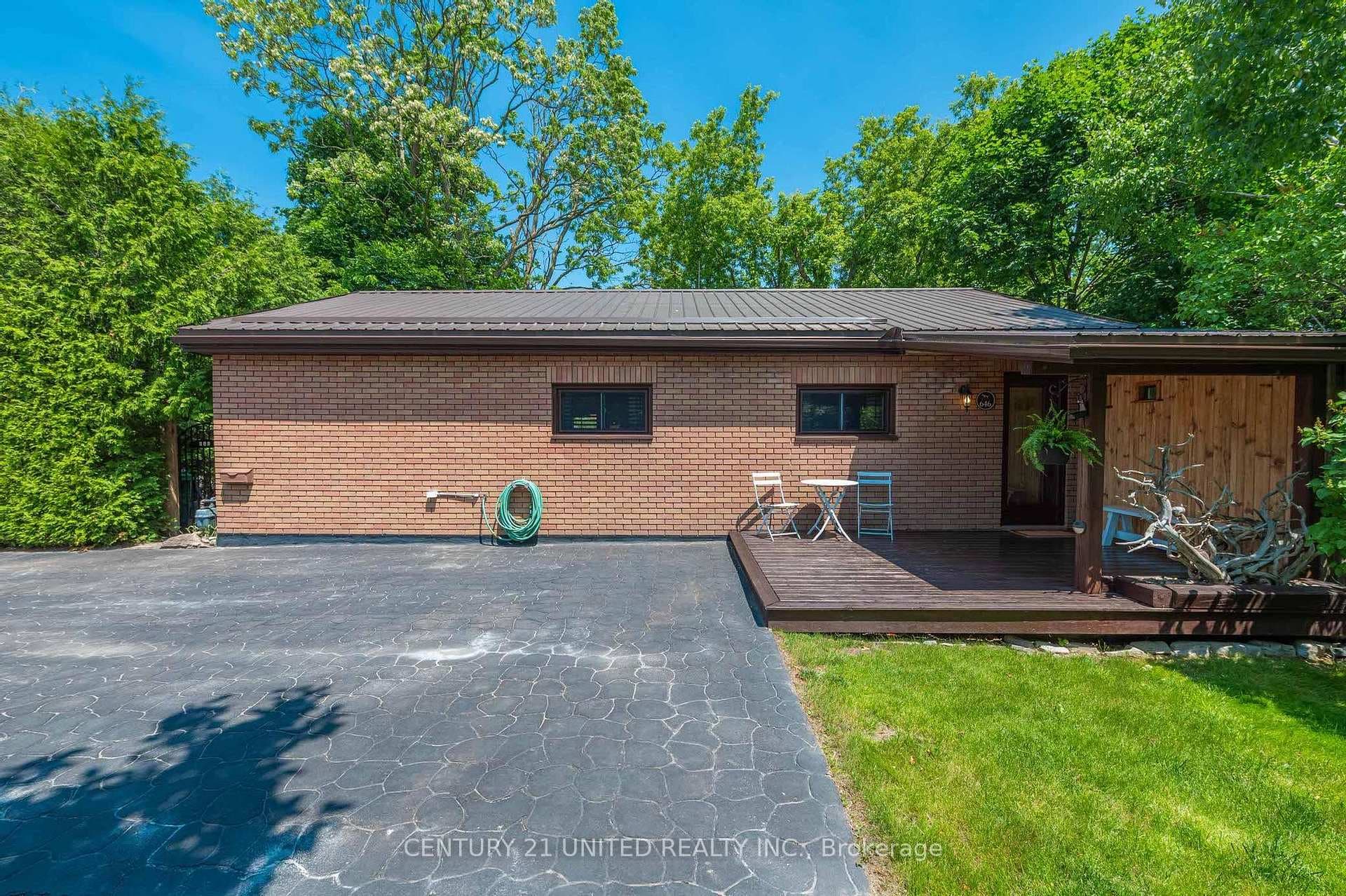 646 Ludgate Street photo 13