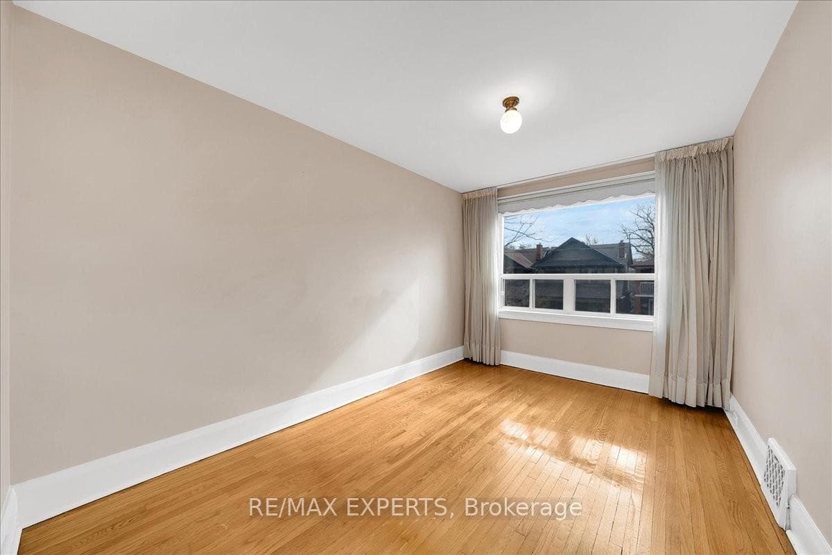 42 Atlas Avenue photo 15