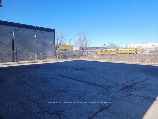 1877 Merivale Road Unit Ground Floor photo 9