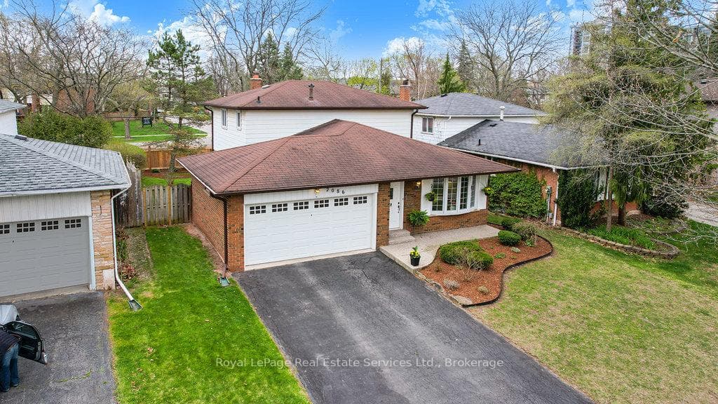 2086 Thornlea Drive photo 1